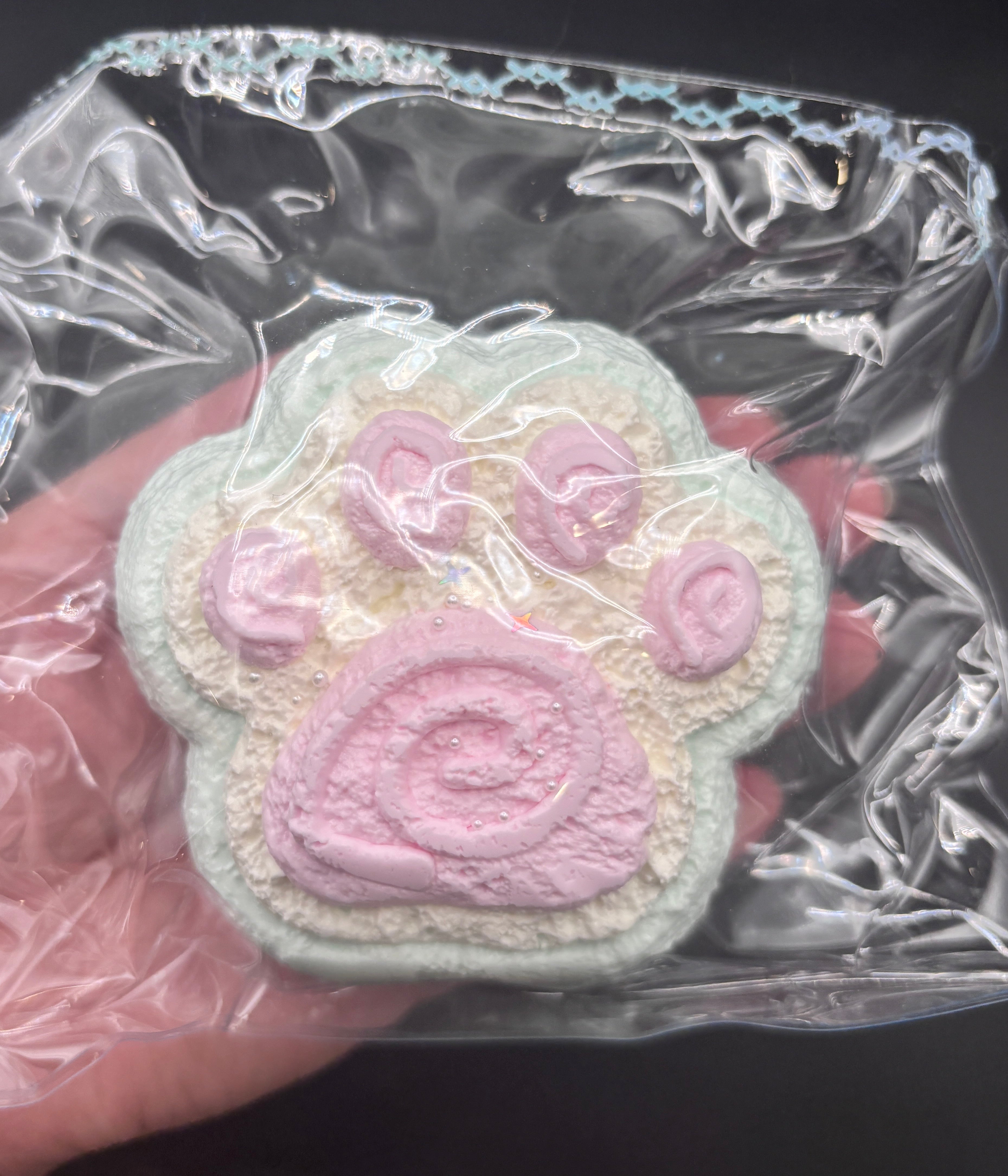 Cream Large Taba Squishy Paw