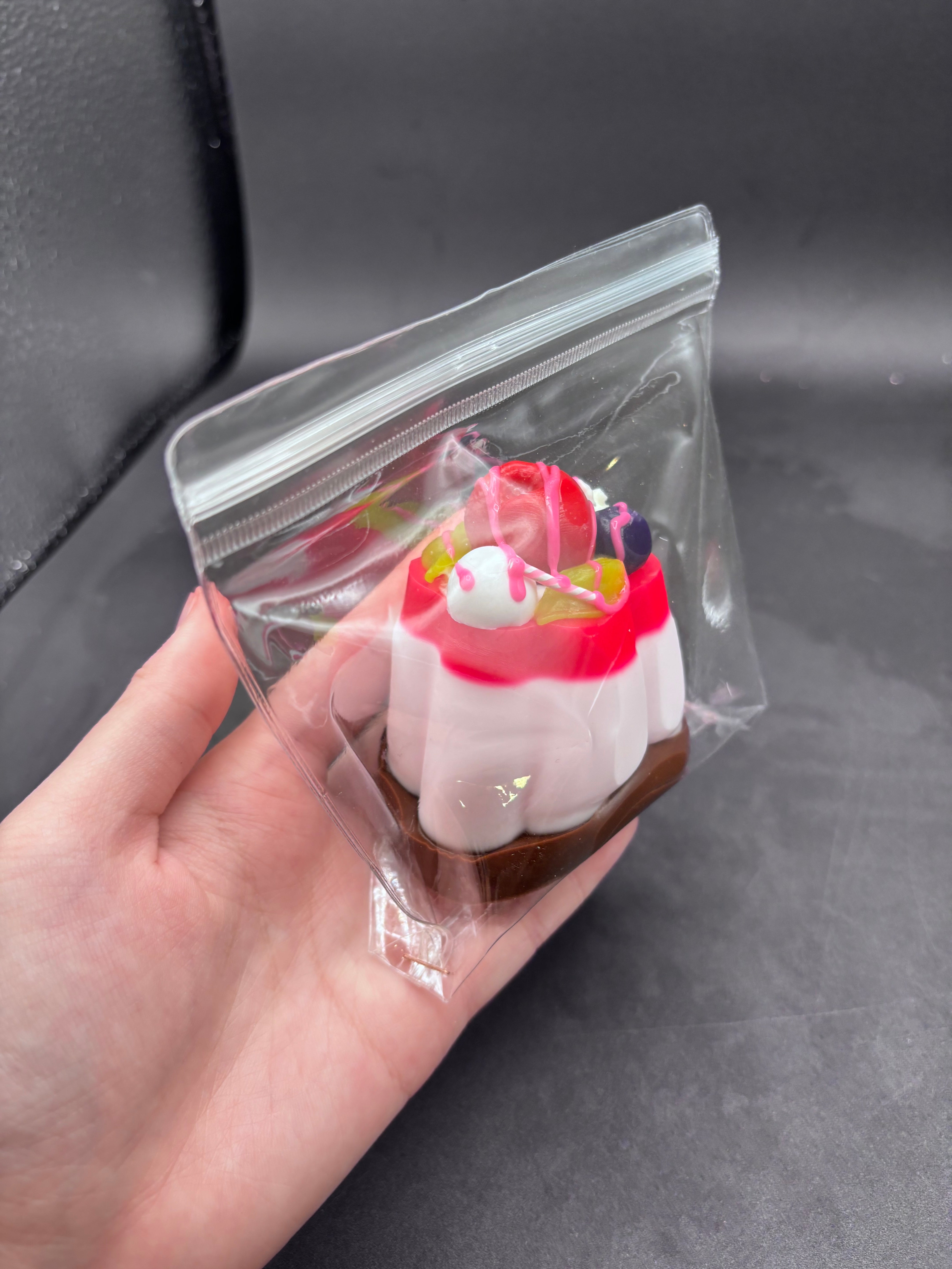 Medium Berry Cake Pudding Taba Squishy