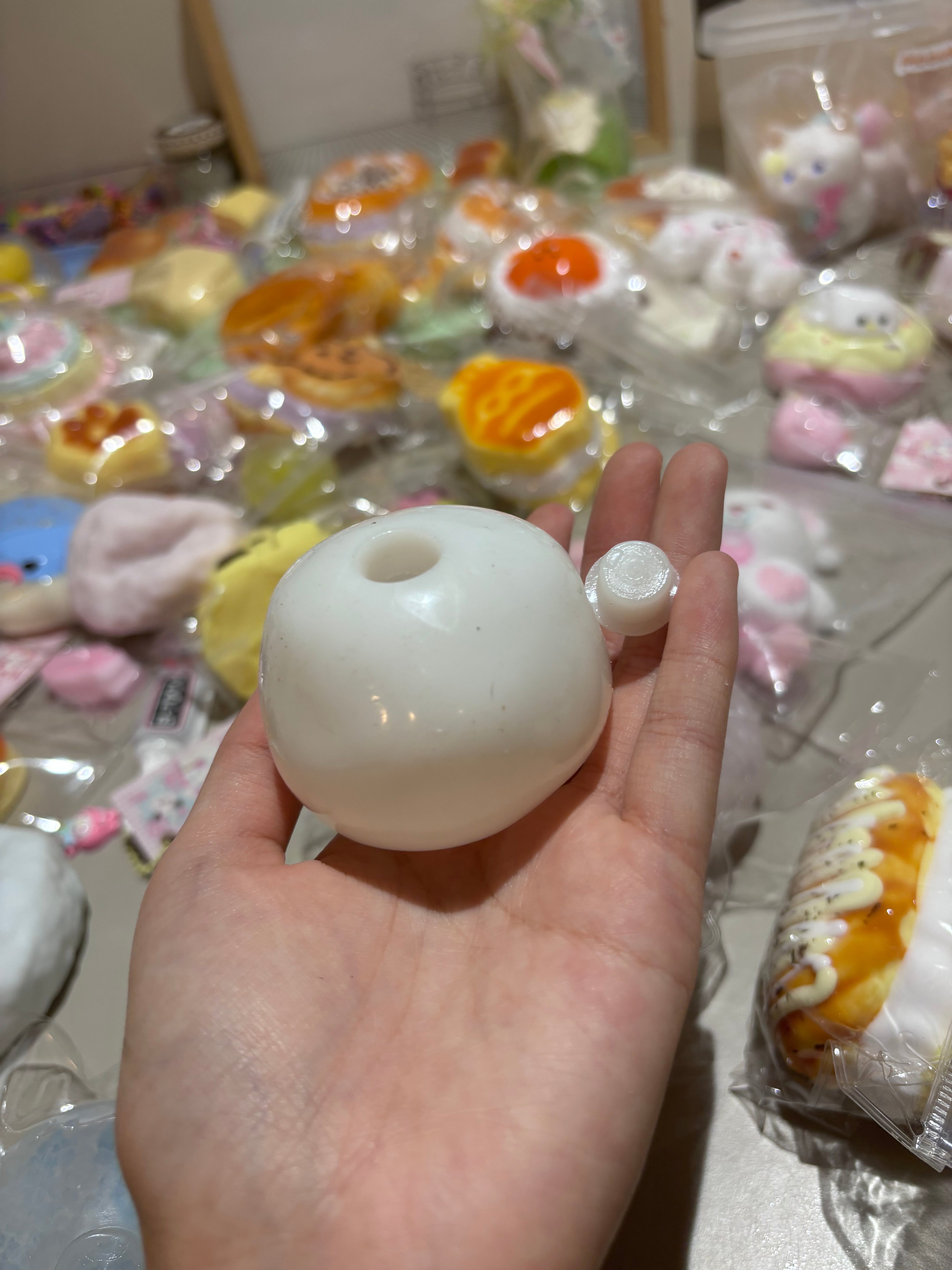 White Stress Ball Pack of 10 With Stopper 6cm
