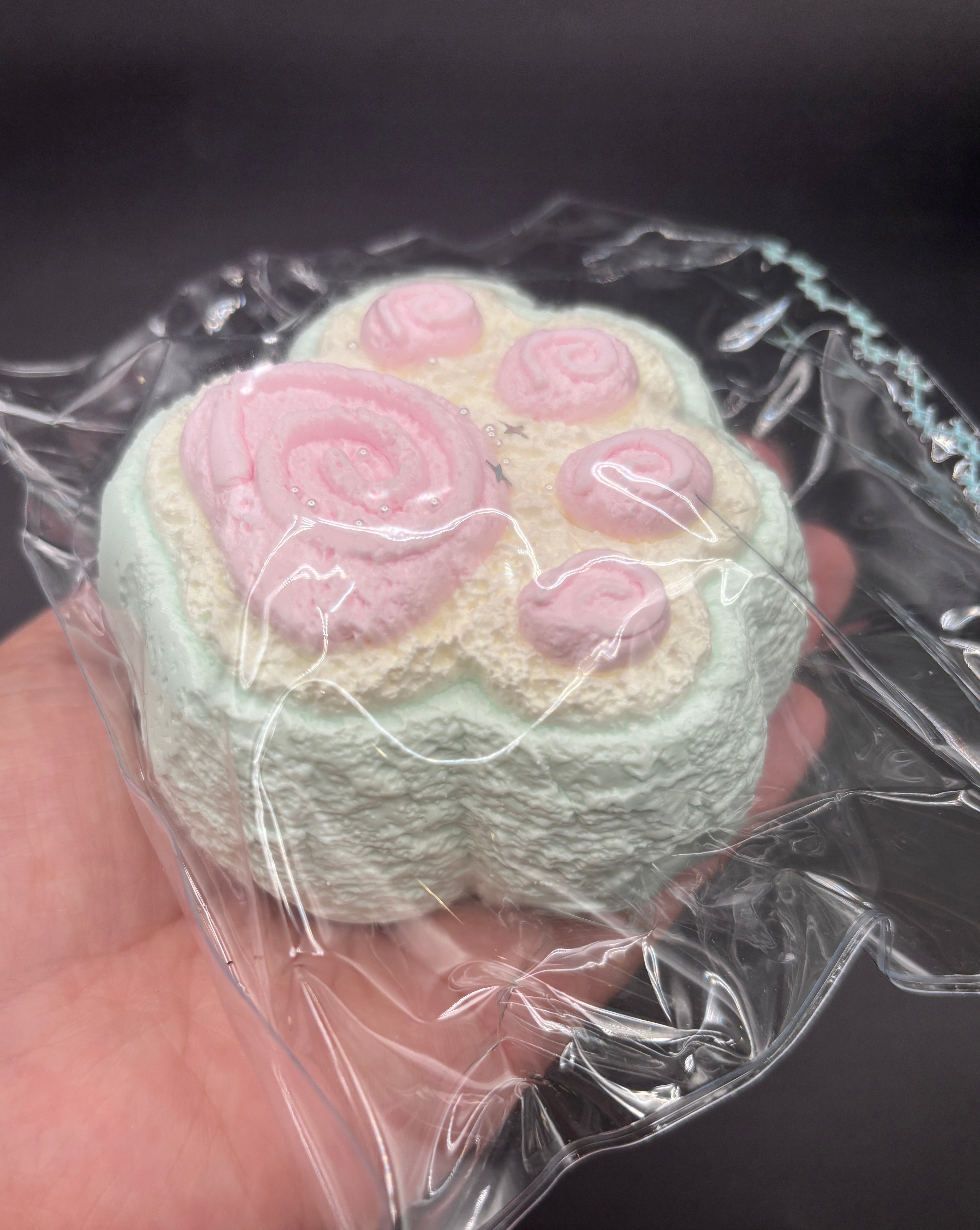 Cream Large Taba Squishy Paw