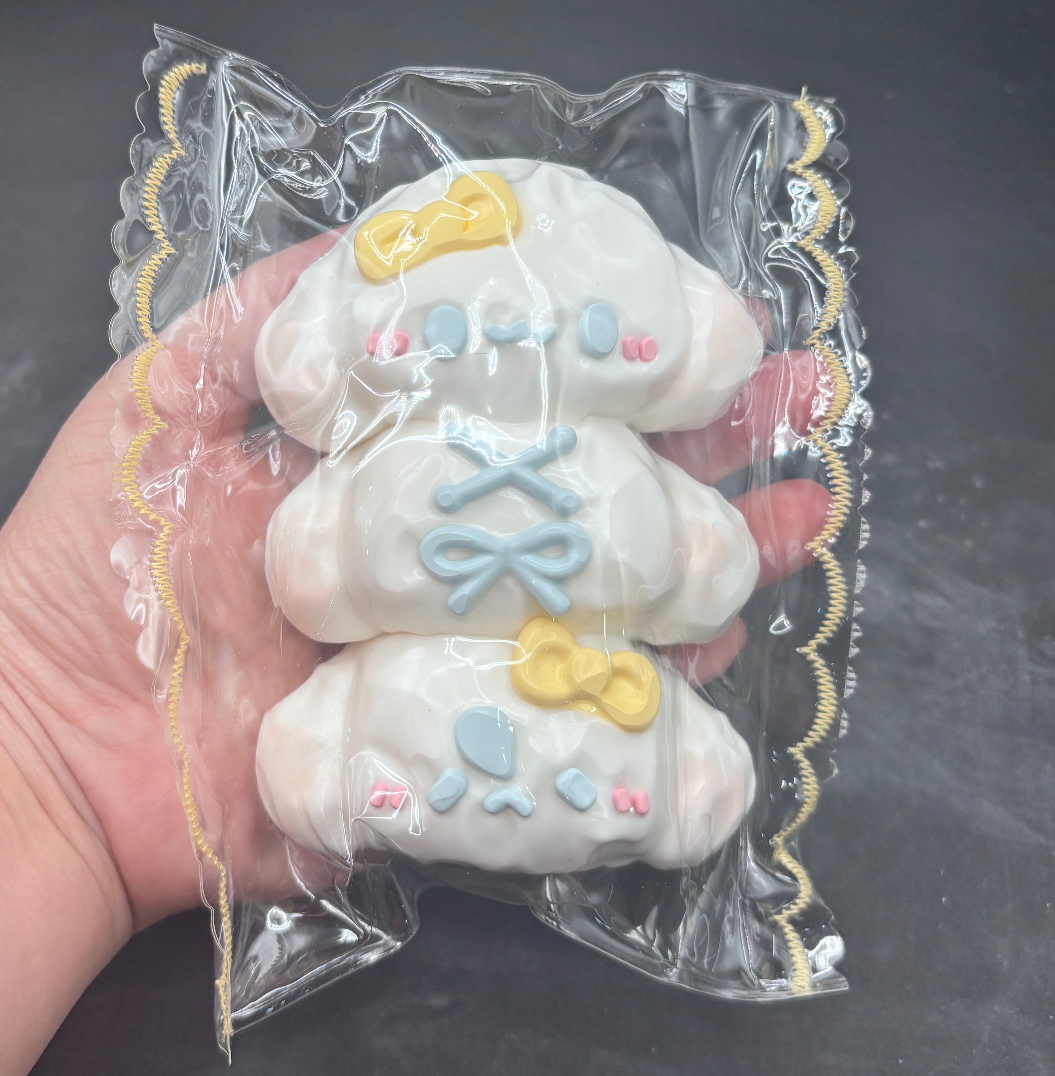 Cute cinnamaroll detailed 3 pack cute Taba Squishy Toy