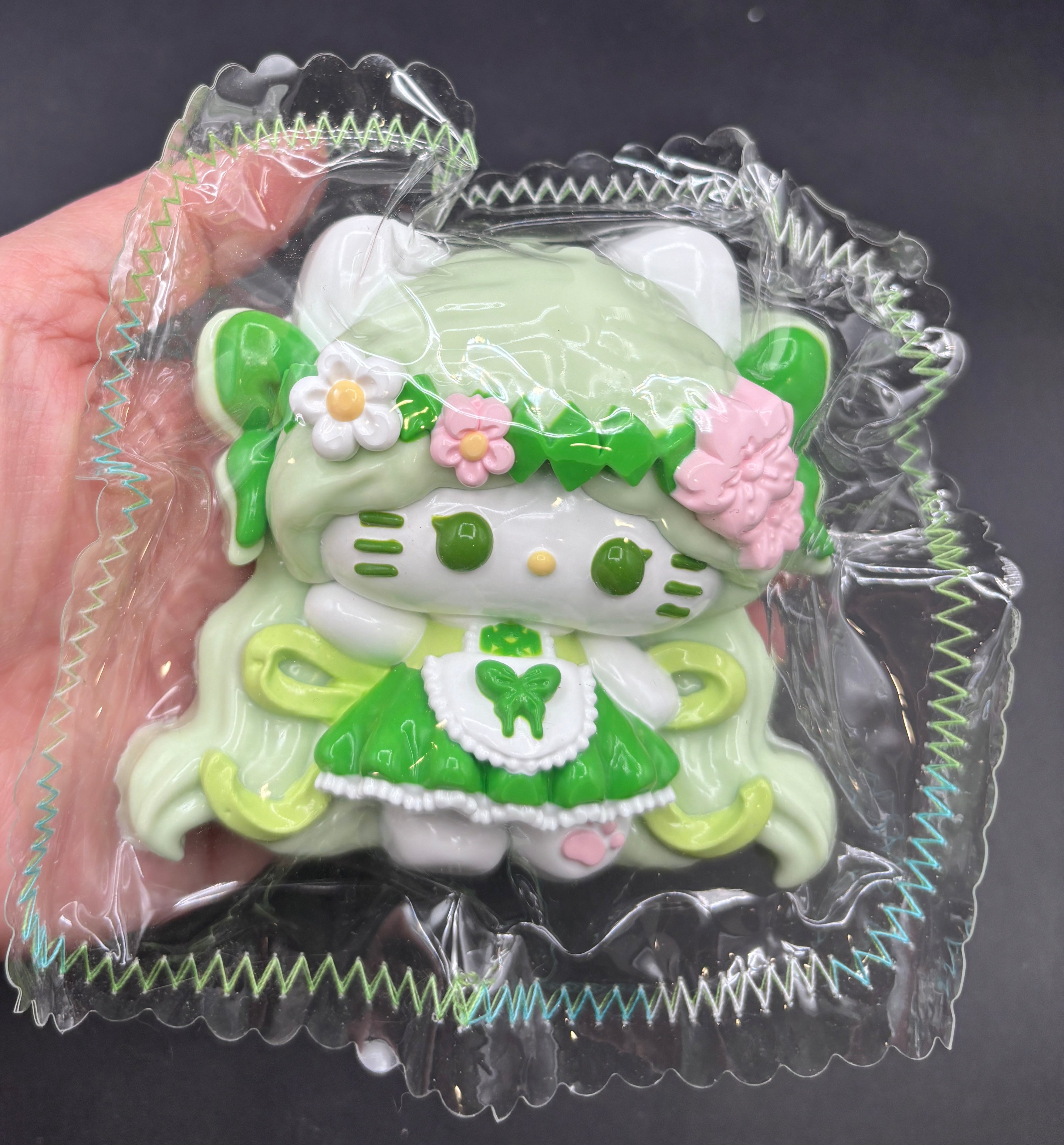 Cute HK detailed green zalda fairy green Taba Squishy Toy