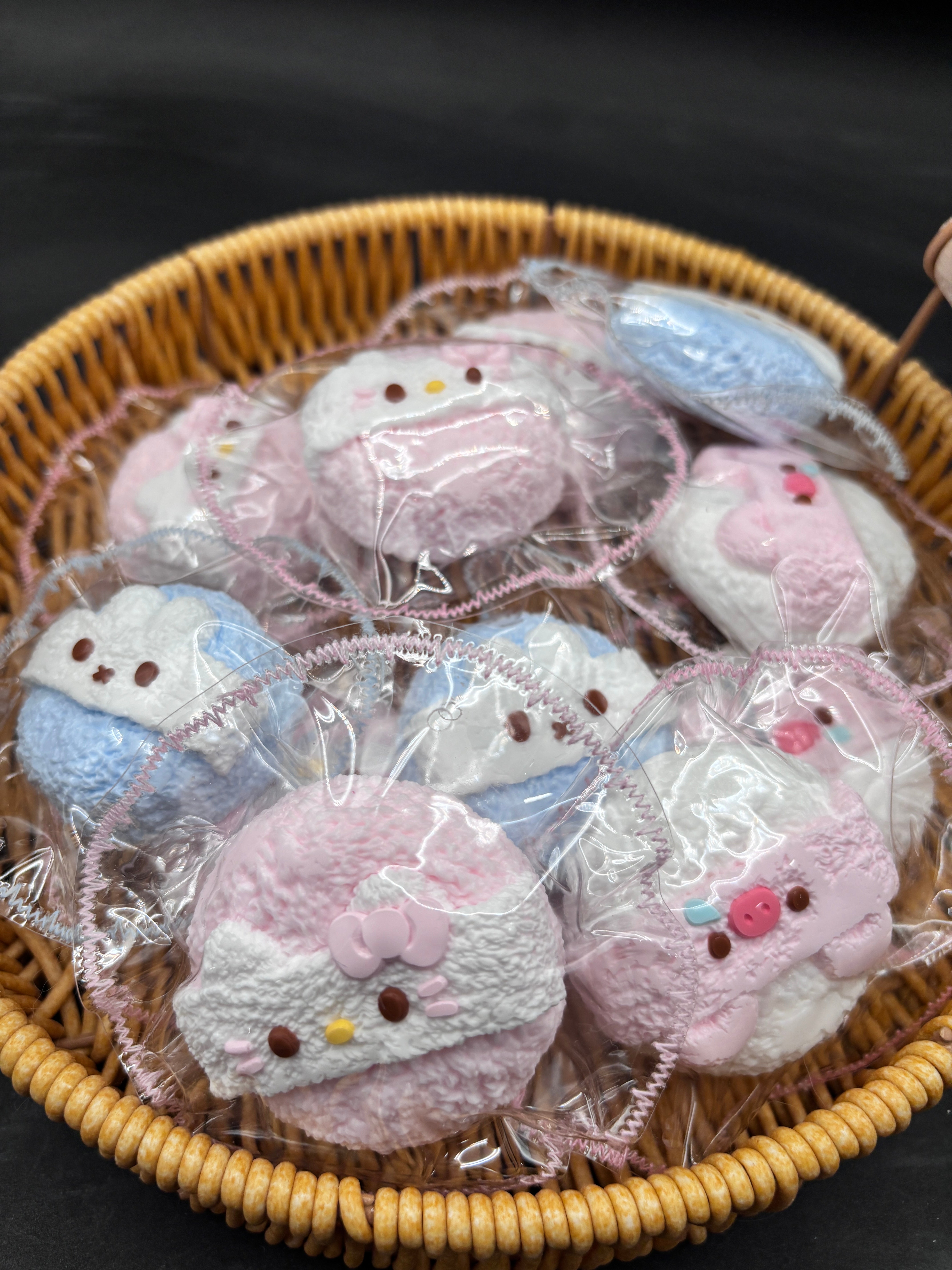 Small Powder Puff Taba Squishy Toy