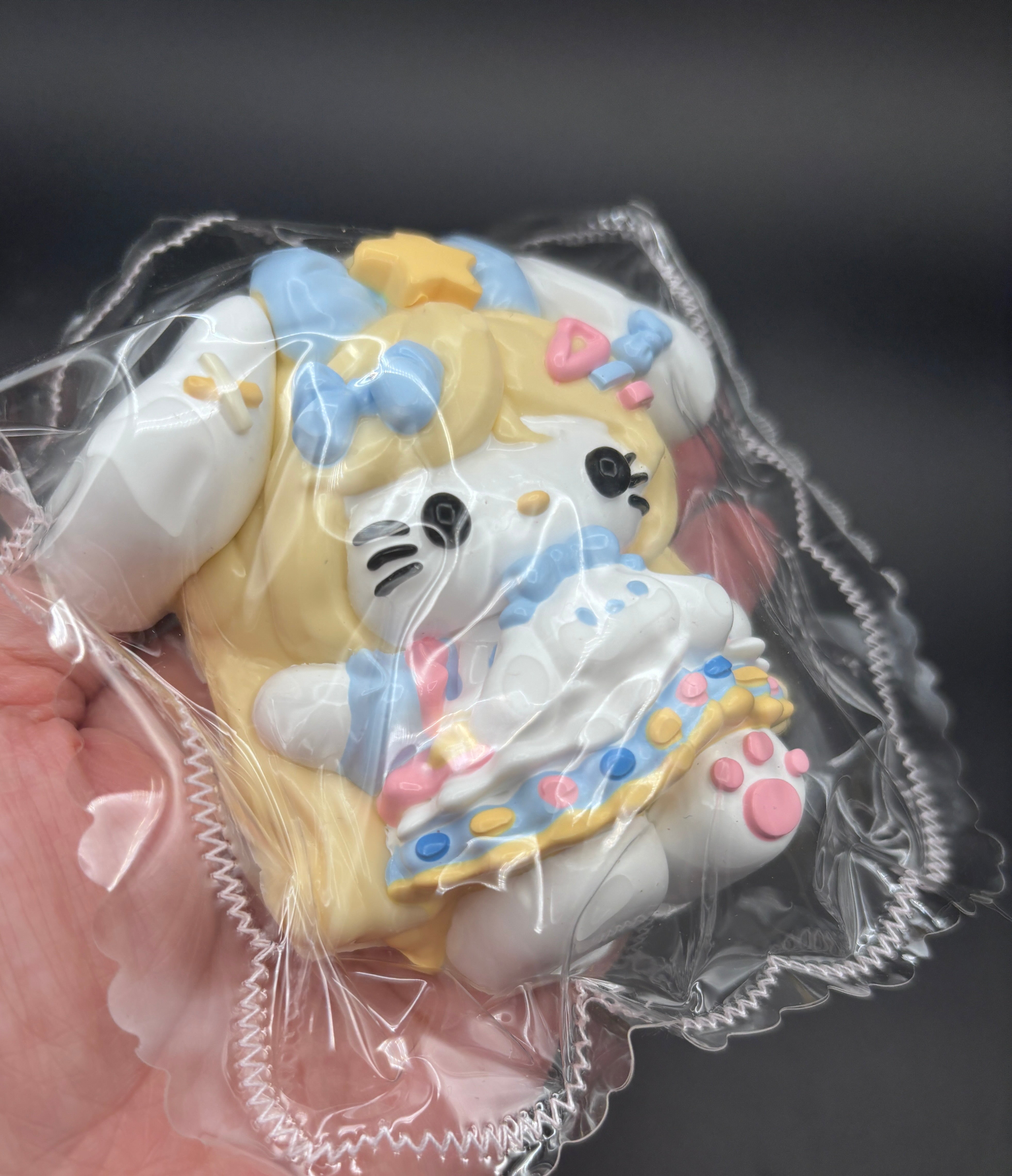 Cute kitty cinnamaroll Taba Squishy Toy