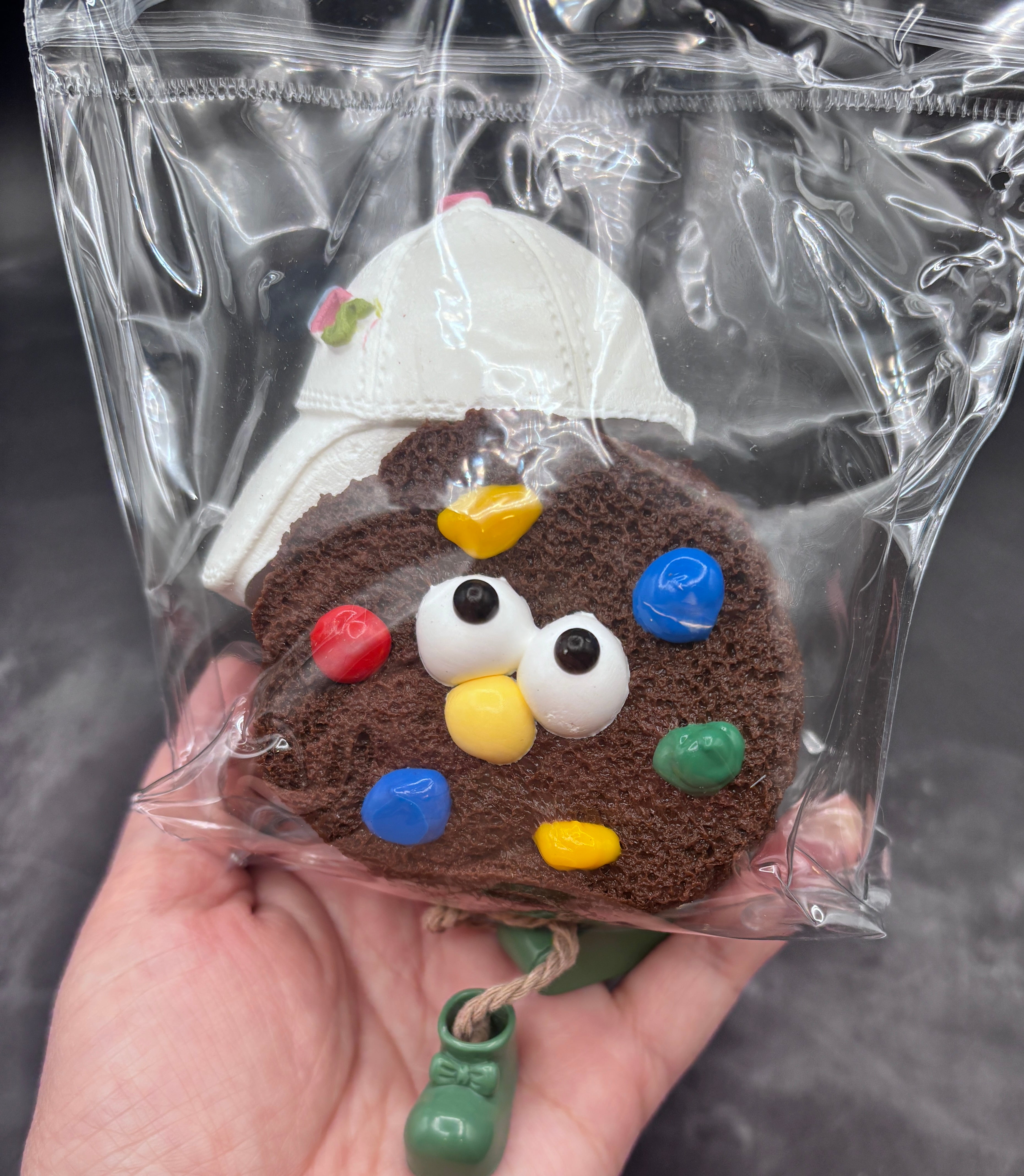 Circle cookie monsters pastel and m&m choco (choose 1) Taba Squishy Toy