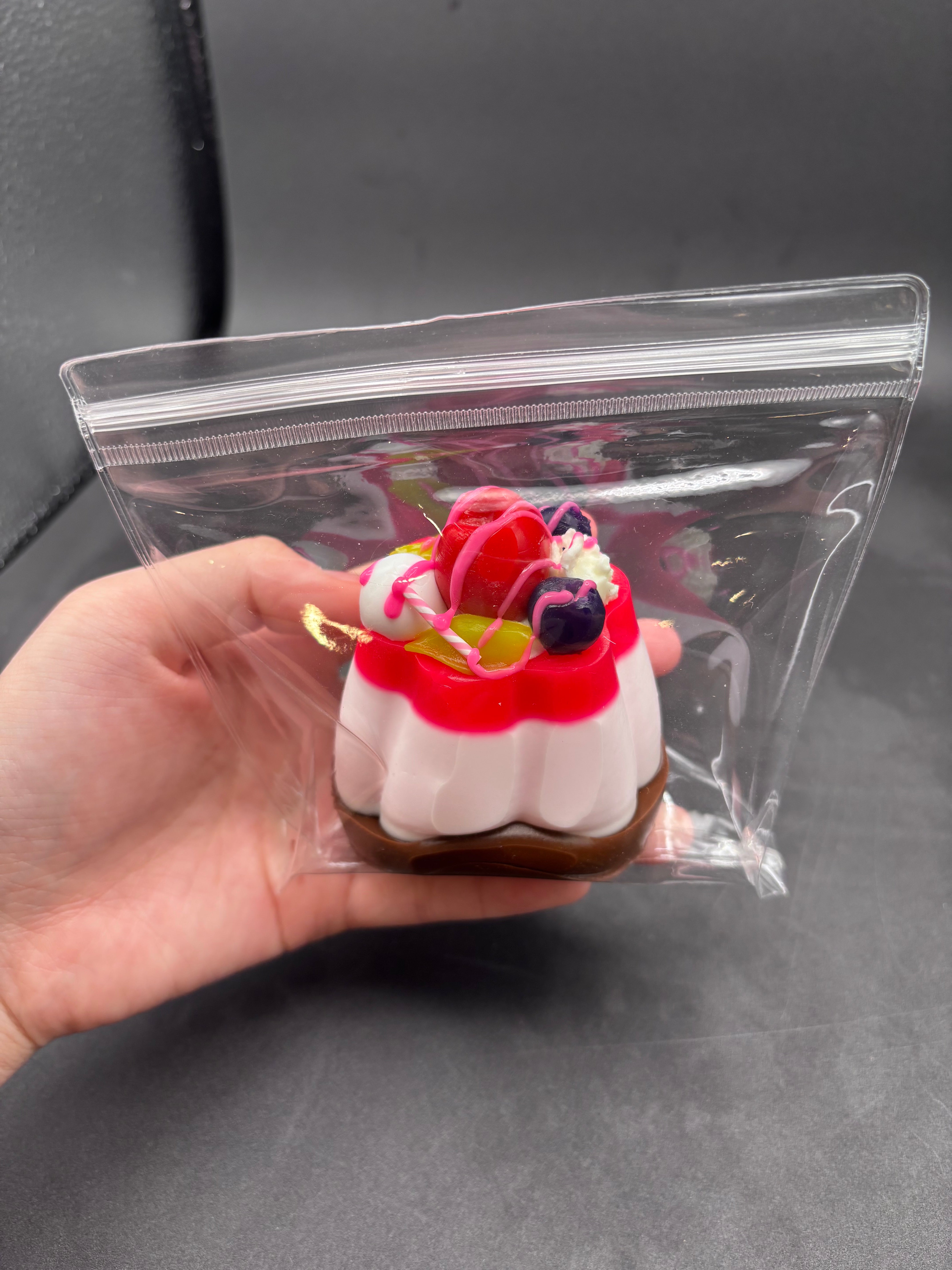 Medium Berry Cake Pudding Taba Squishy