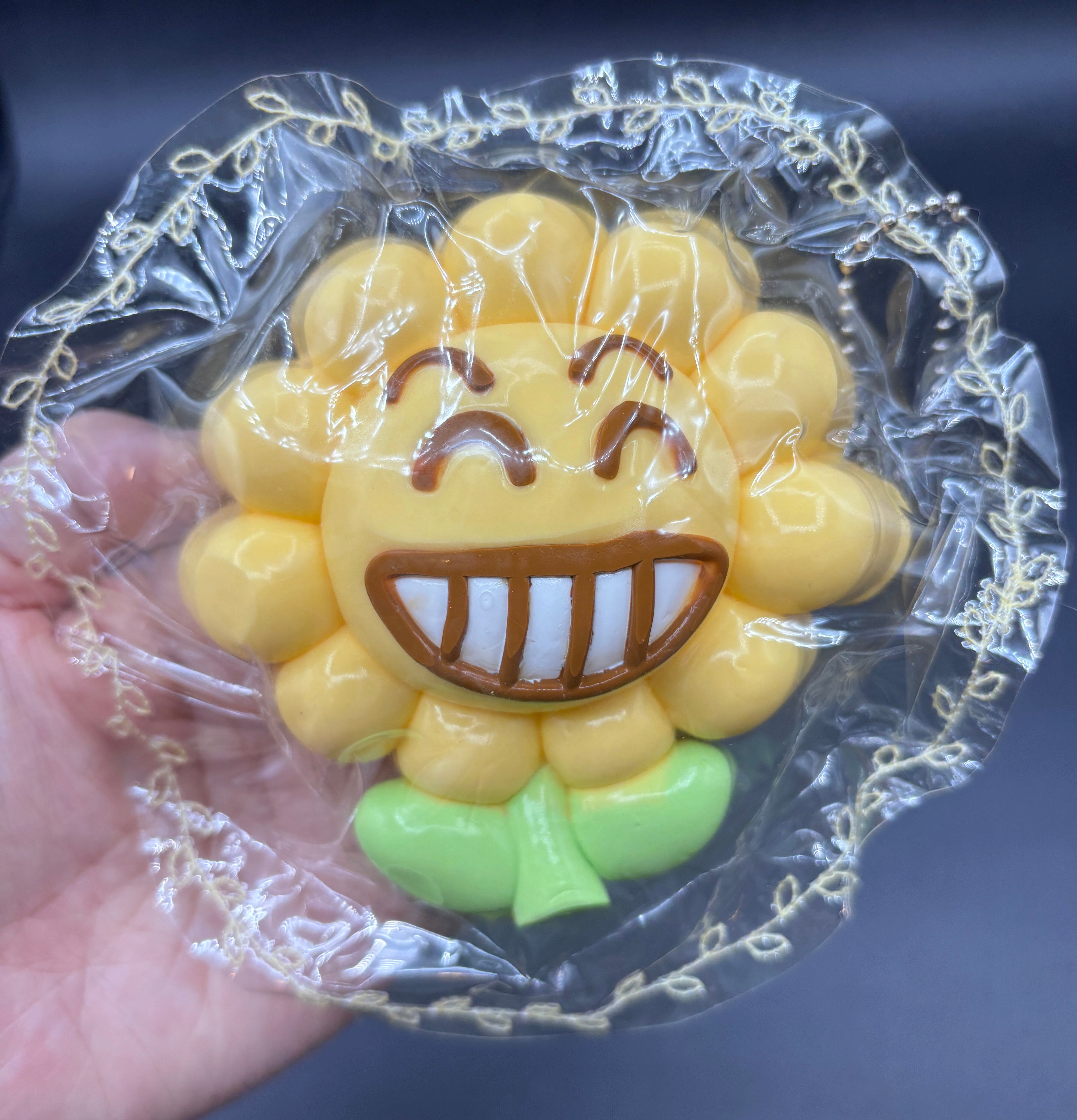 large Grinning Sunflower taba squishy