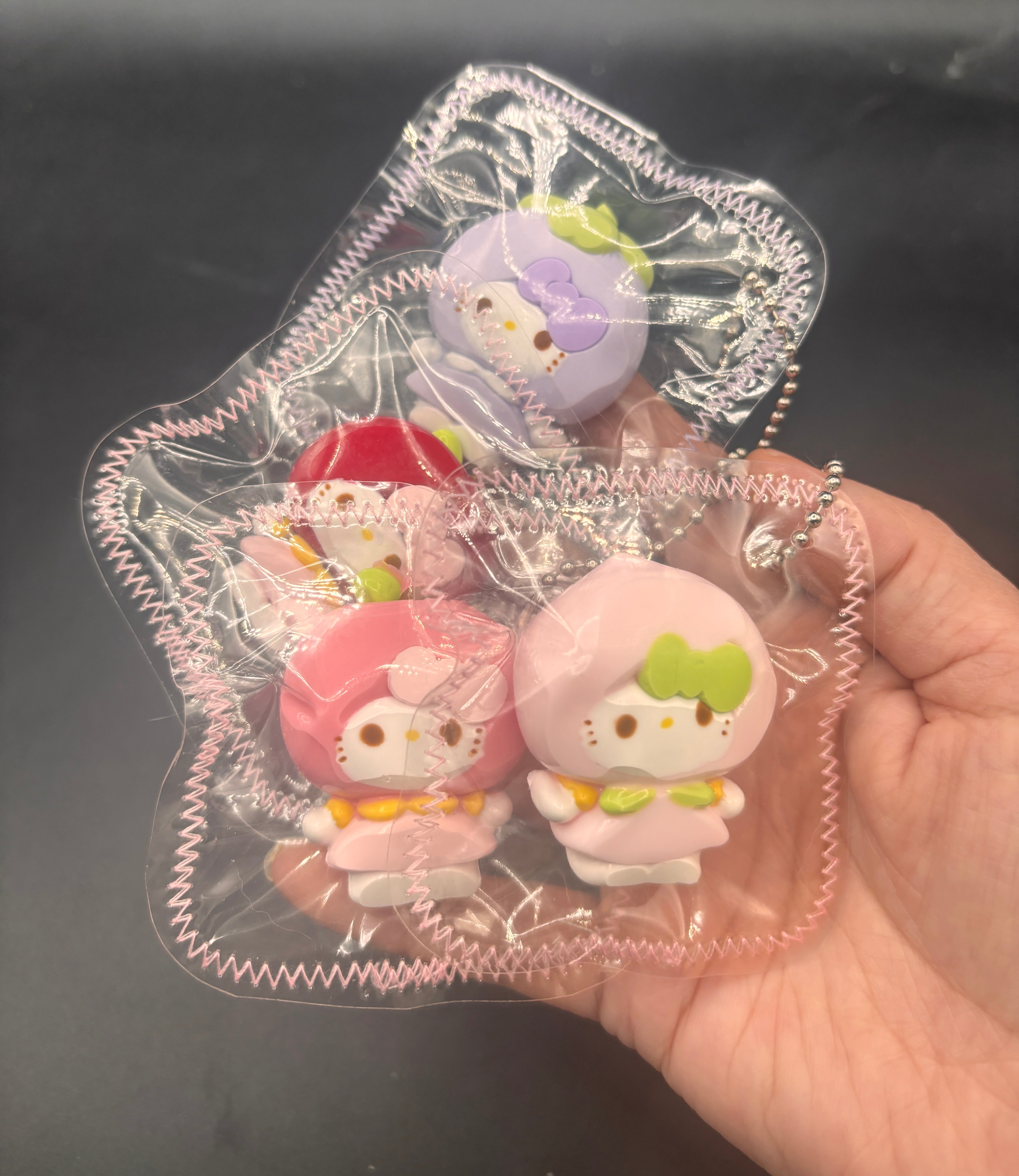 Mini Kitty berry keychain (choose)taba squishy