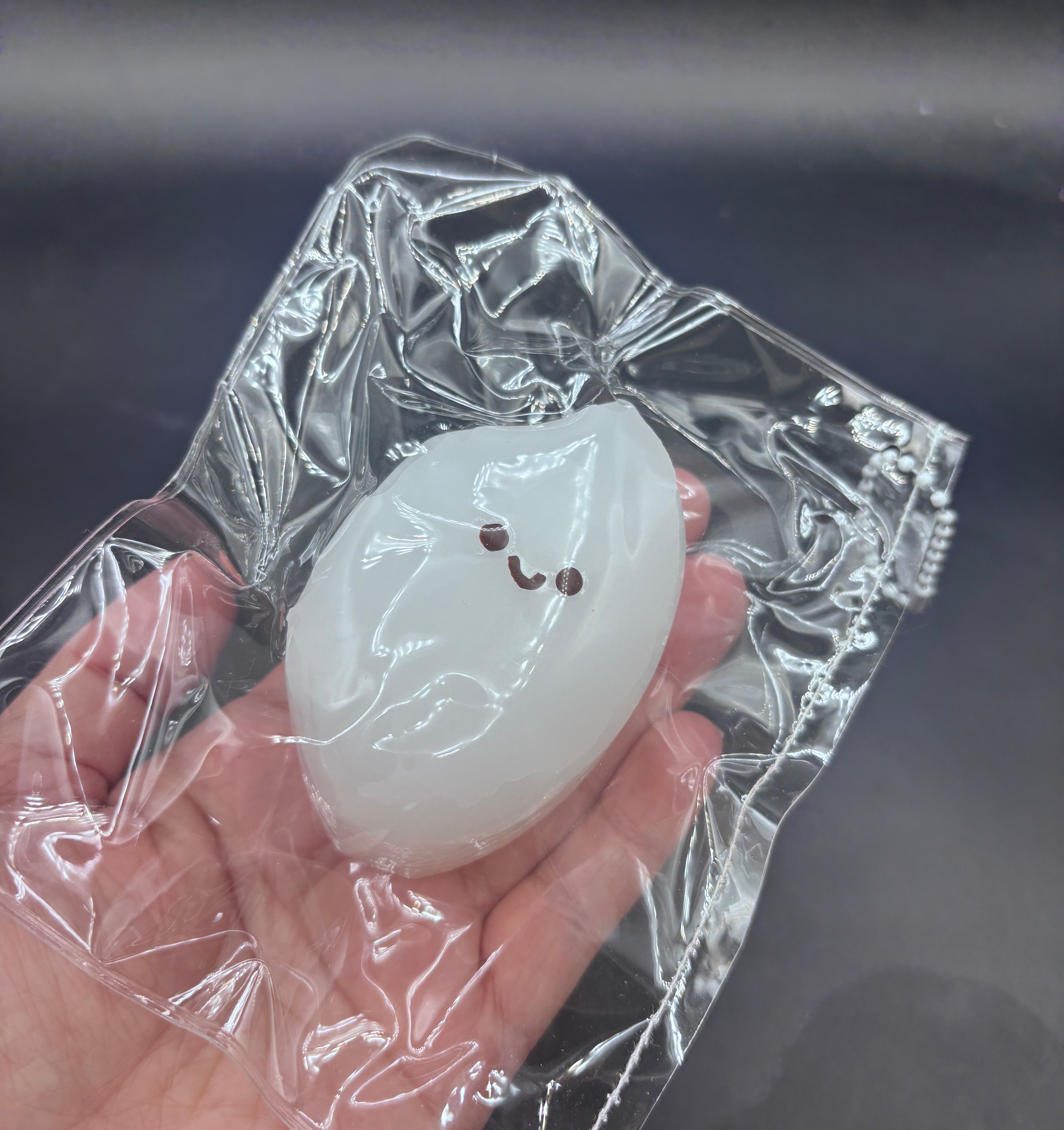 Small half clear single piece of rice pellet (slightly moldable)  taba squishy