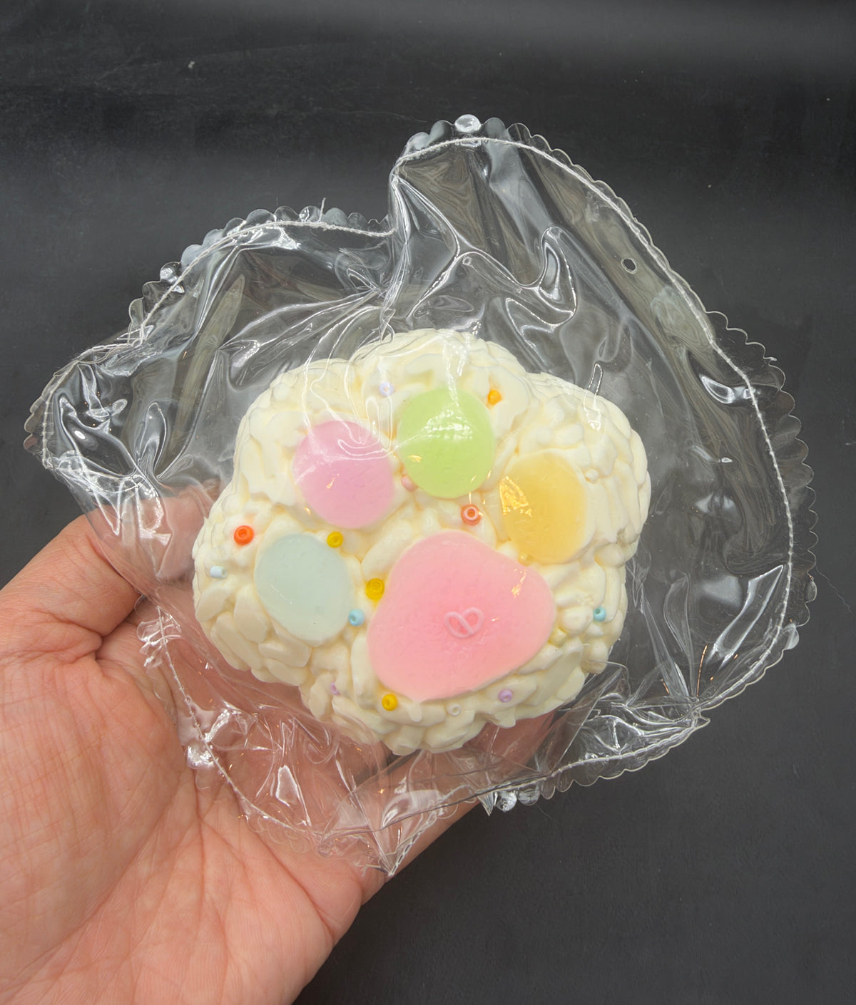 Frozen butter Rice crispy gummy cat paw taba
