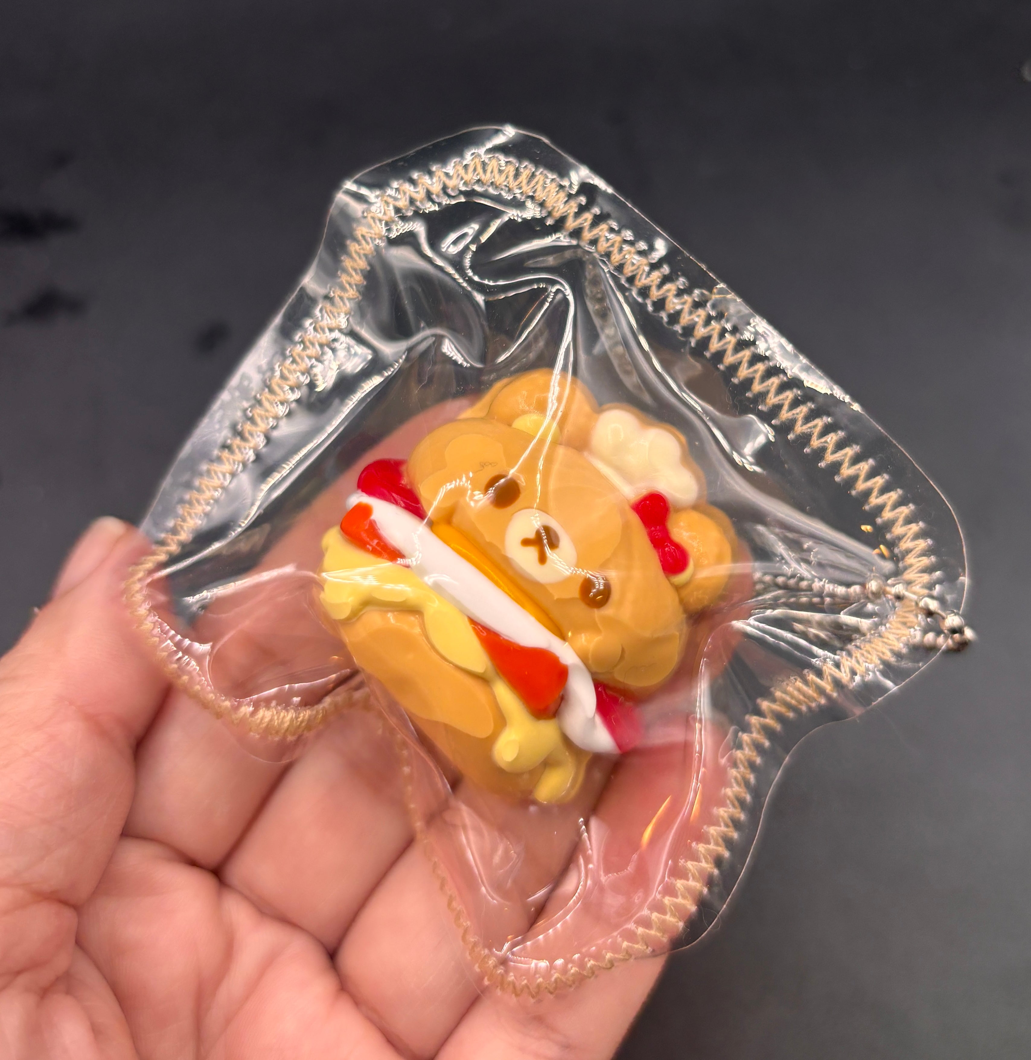 mini Rilakkuma burger keychain taba