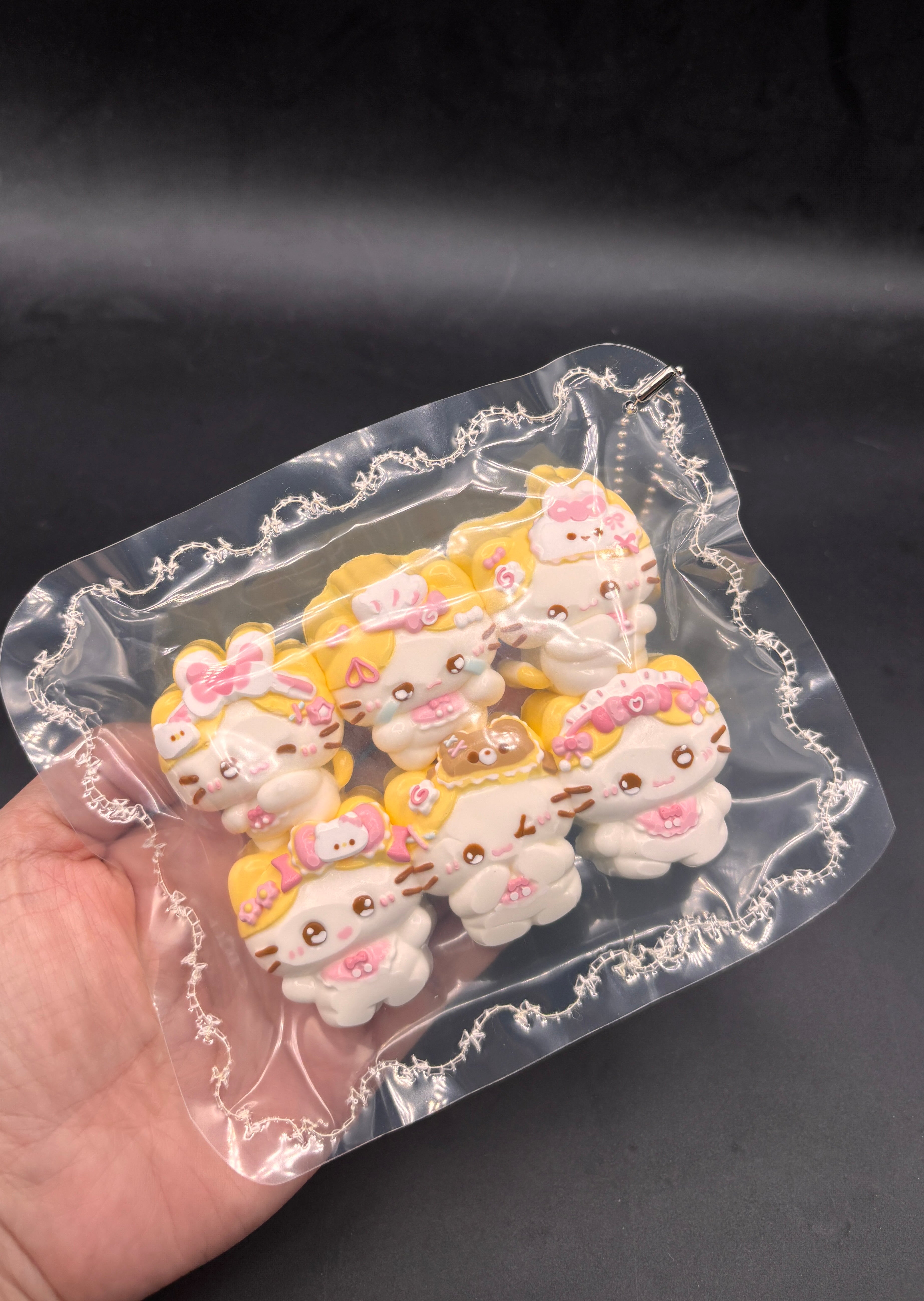 pack of 6 kawaii marshmellow kitty detailed