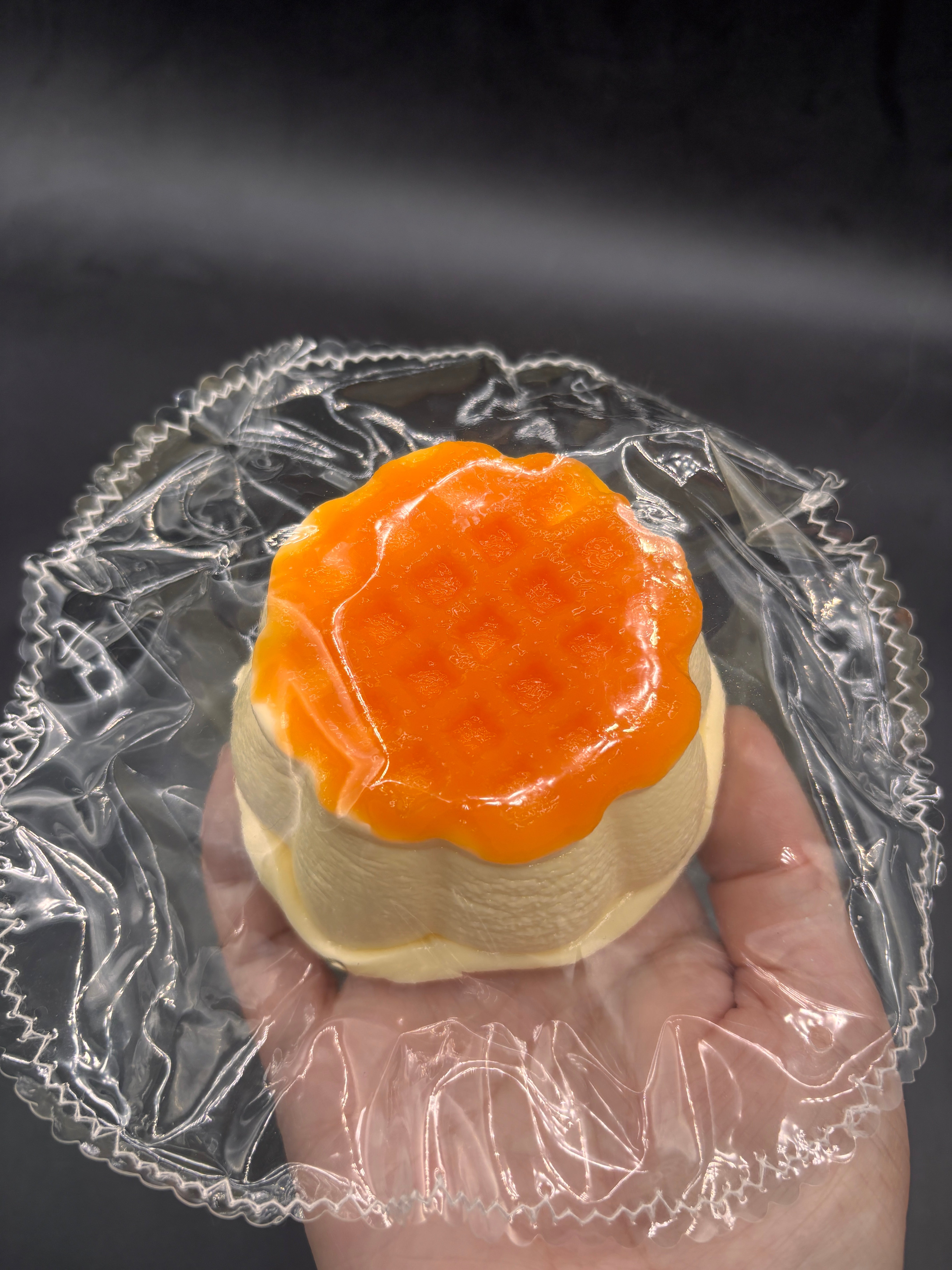 Super soft water x cream waffle pudding taba