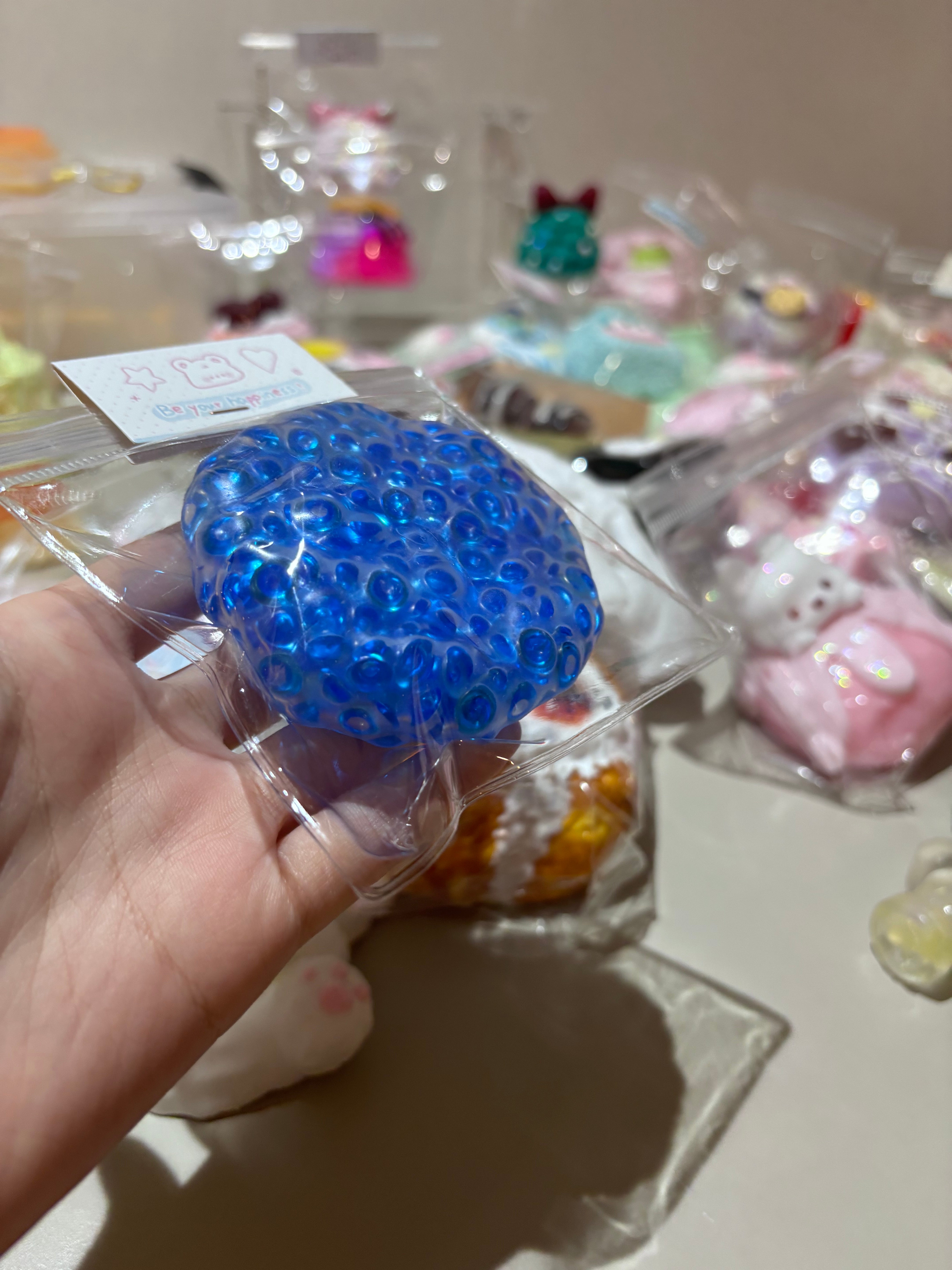 Crunchy bead ball clear blue