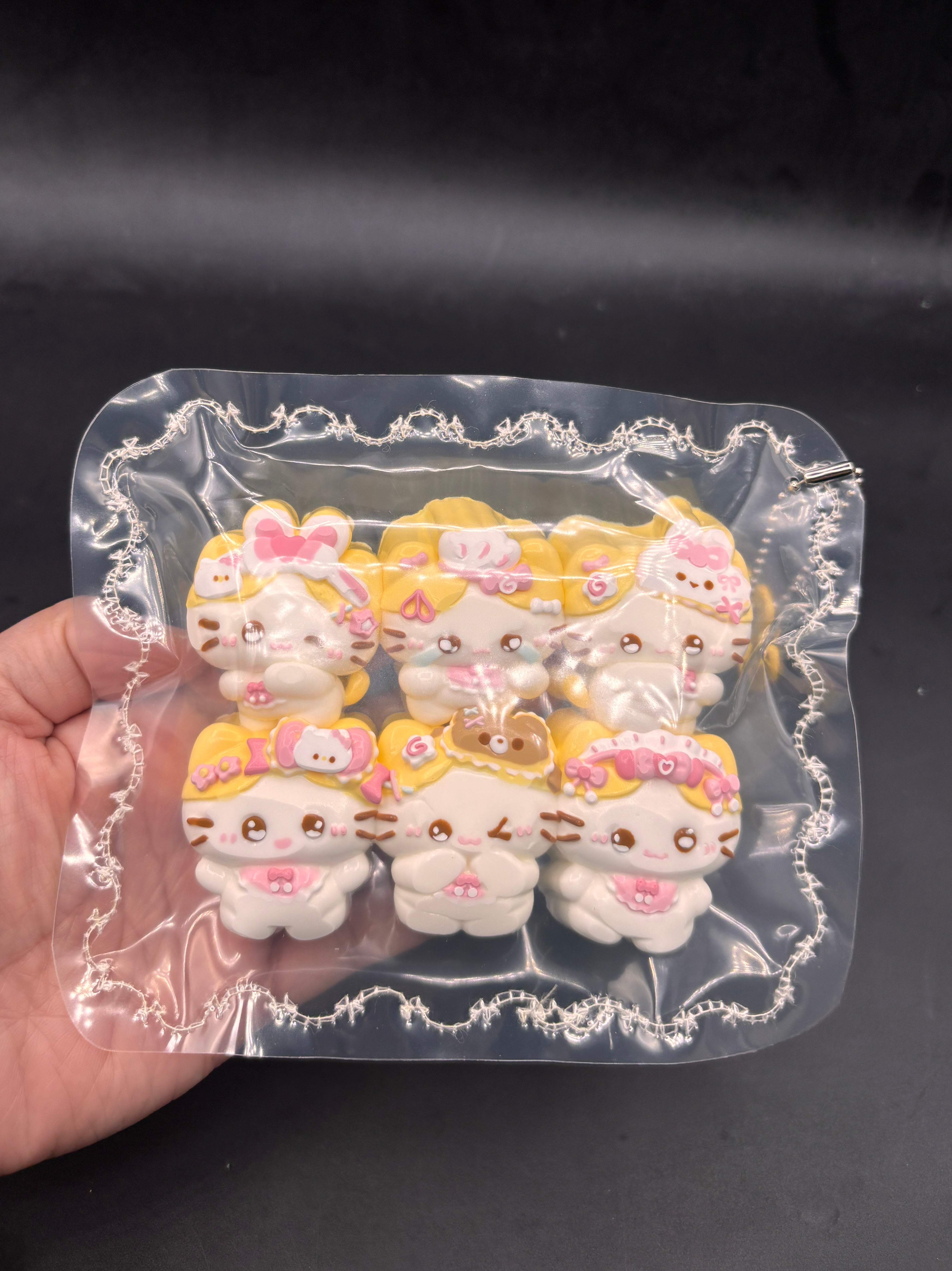 pack of 6 kawaii marshmellow kitty detailed
