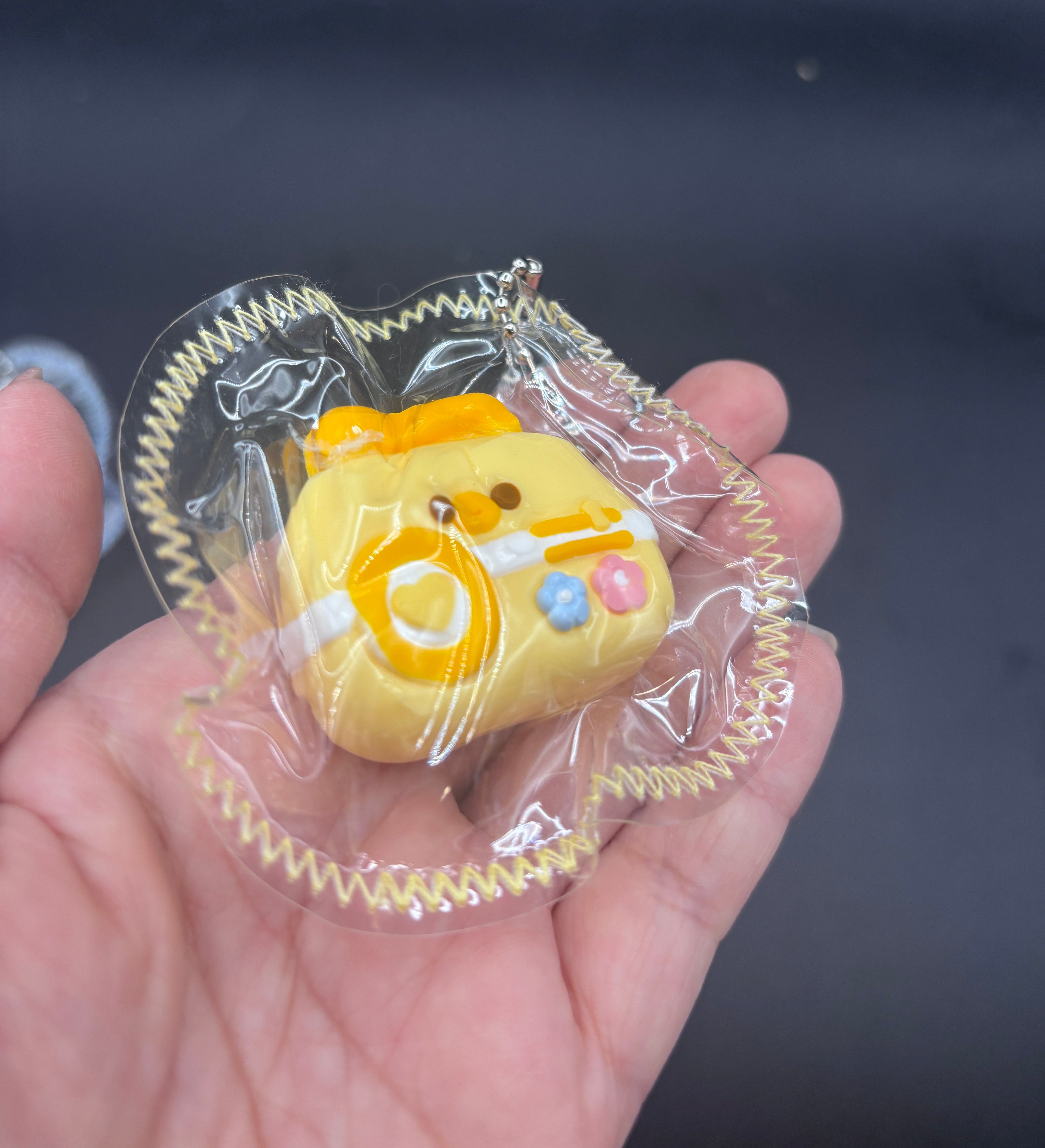 Mini keychain taba radio boxes (1pc)