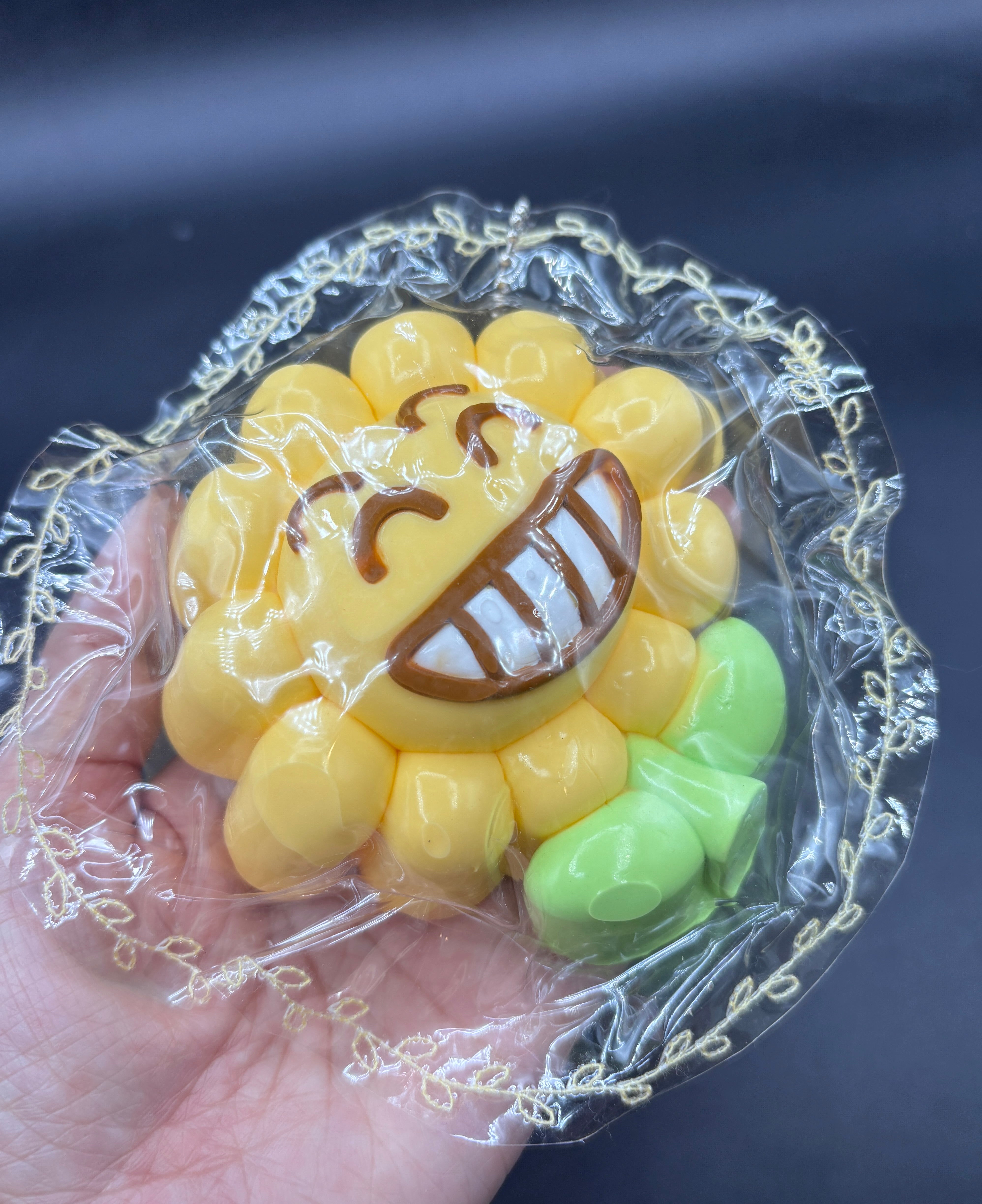 large Grinning Sunflower taba squishy