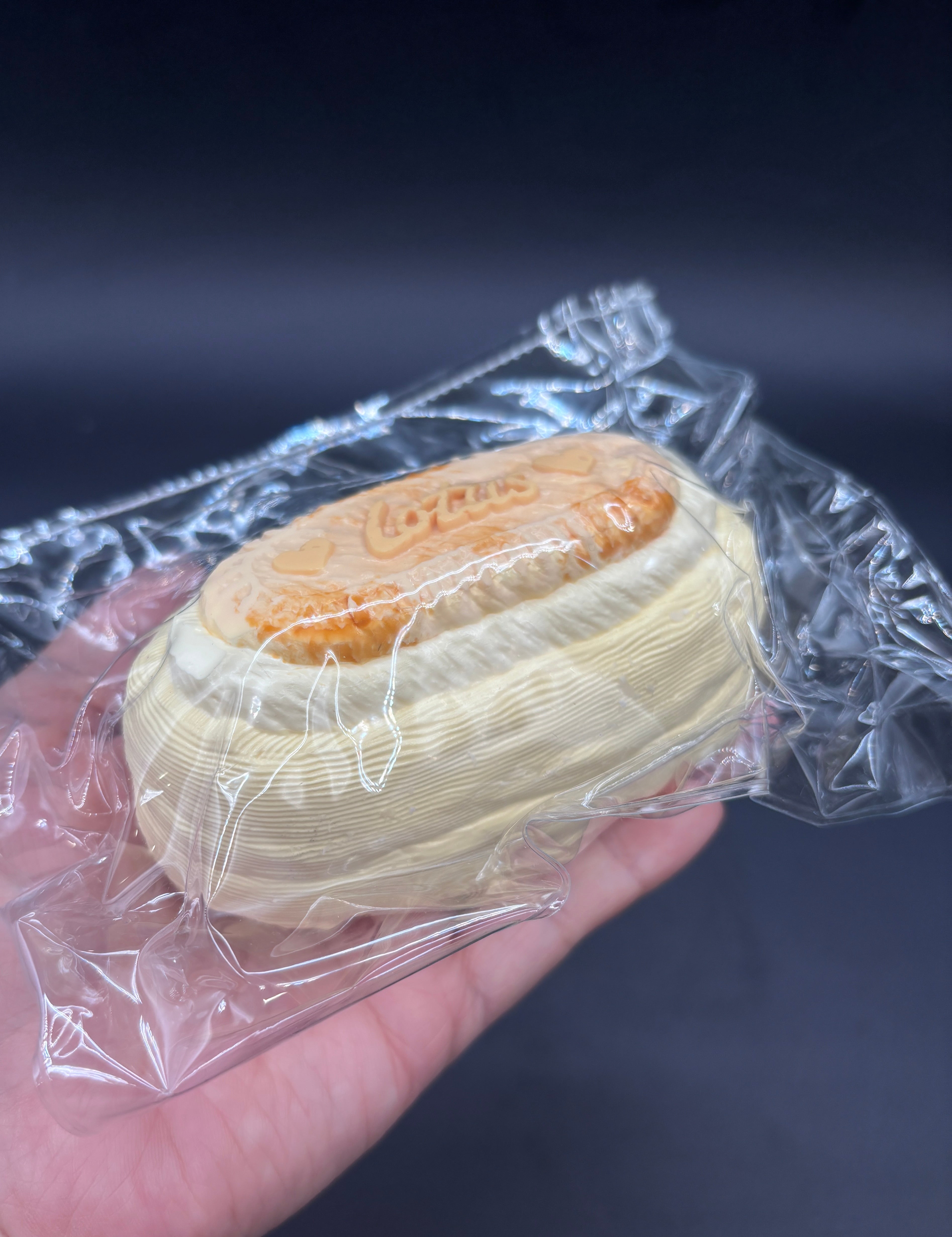 Lotus biscuit soft taba squishy