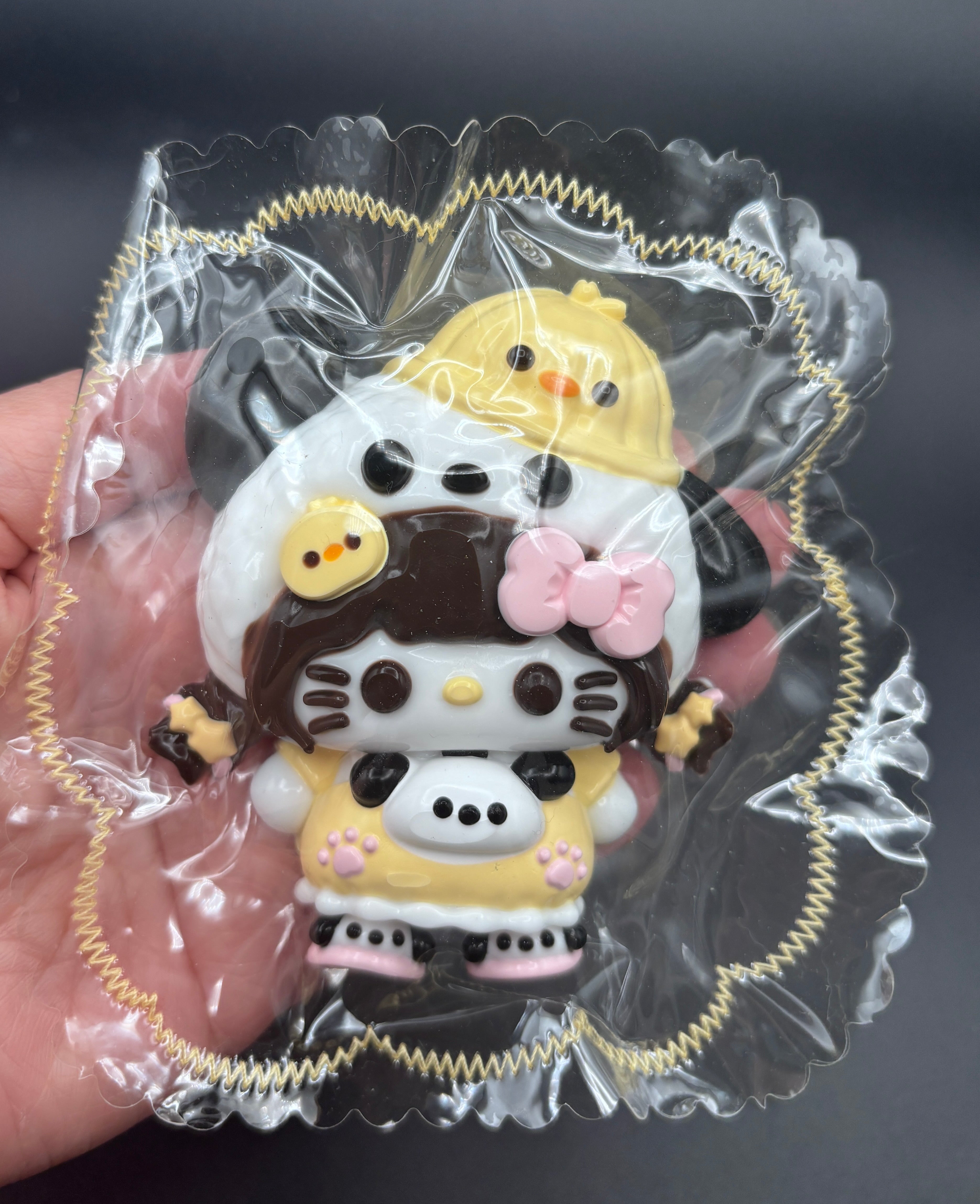 kitty pochaco with chick accessories Taba Squishy Toy