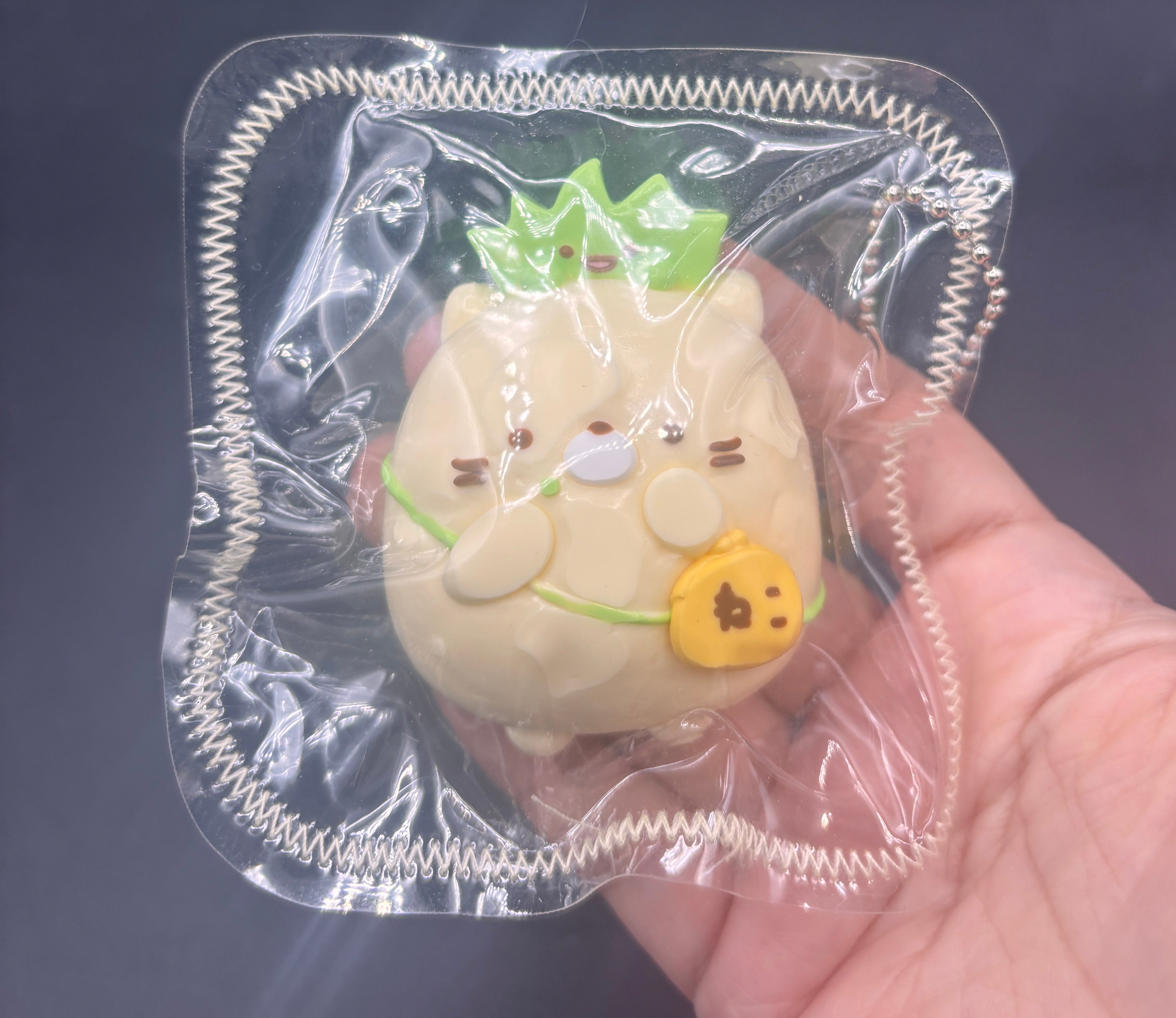 Sumikko Gurashi cat and grass small taba squishy