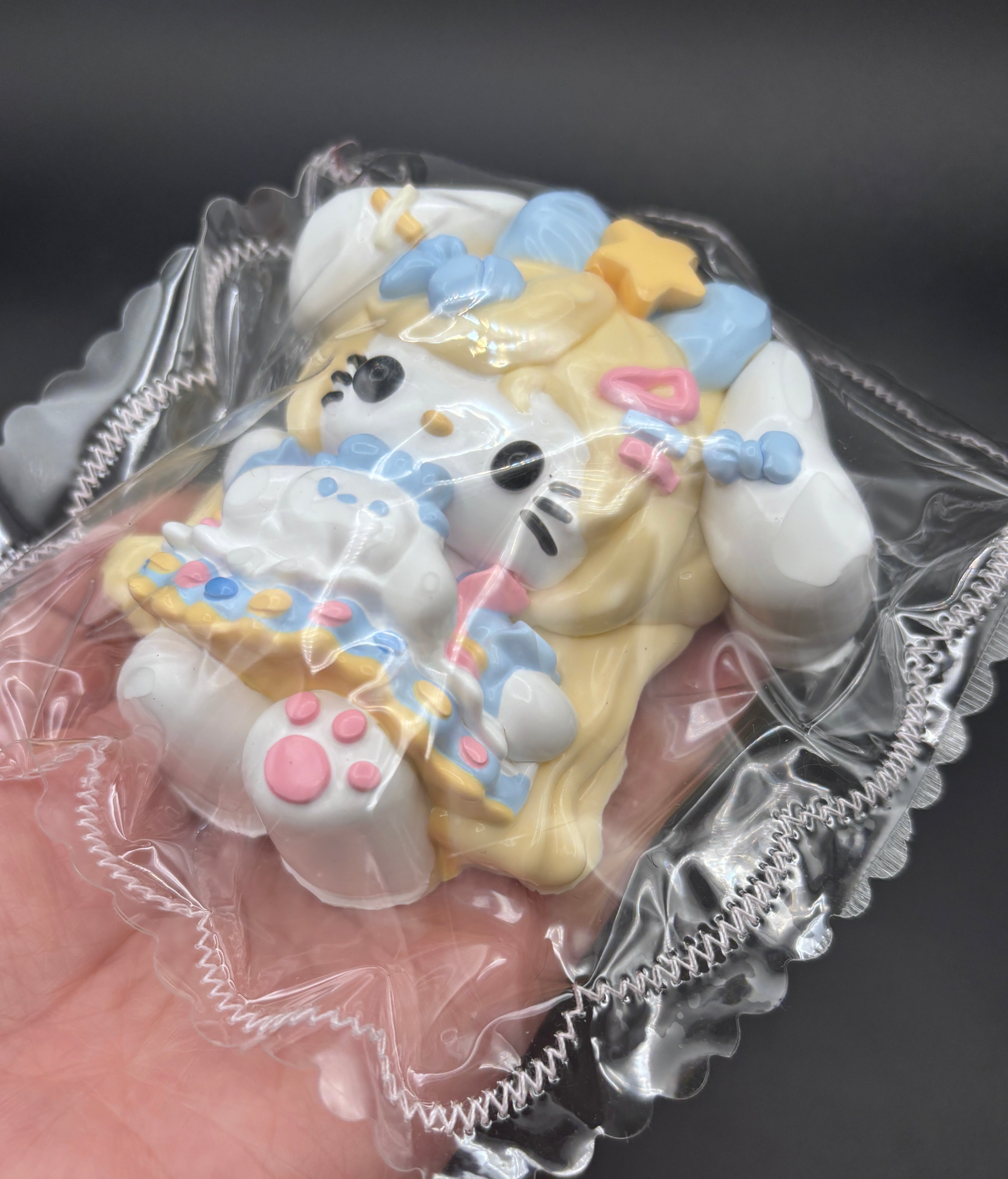 Cute kitty cinnamaroll Taba Squishy Toy