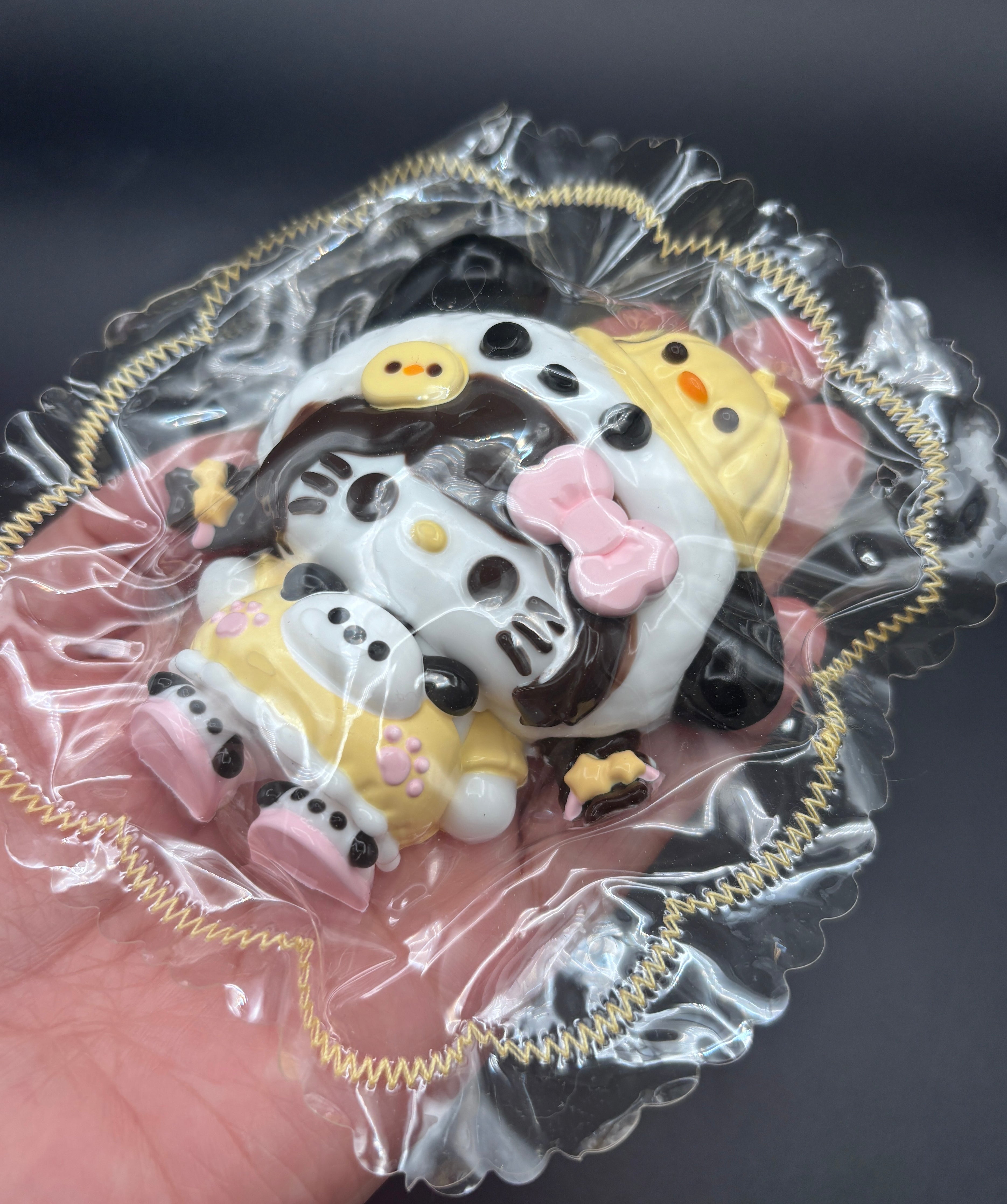 kitty pochaco with chick accessories Taba Squishy Toy