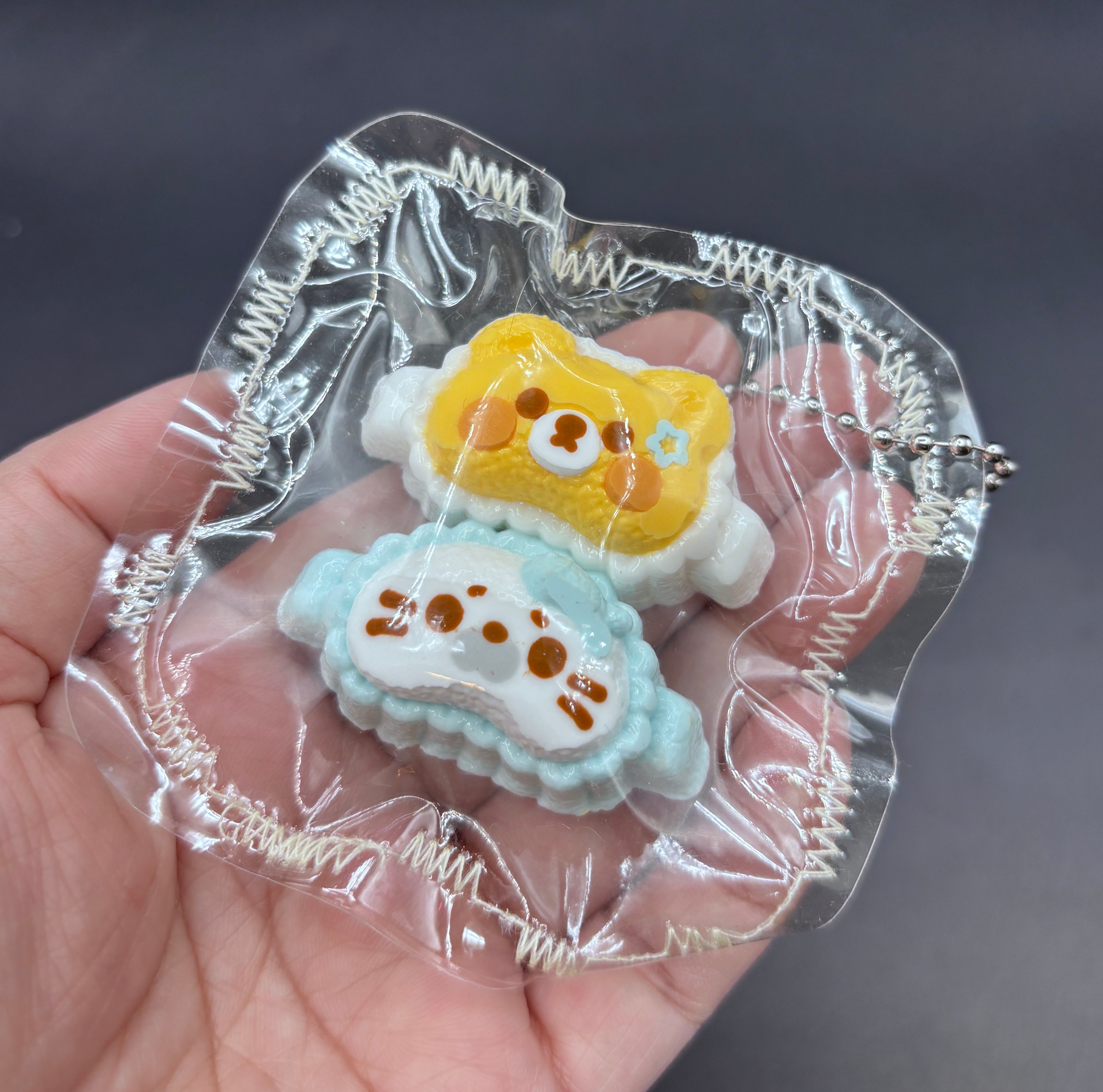 Bear and seal eye mask mini Taba keychain