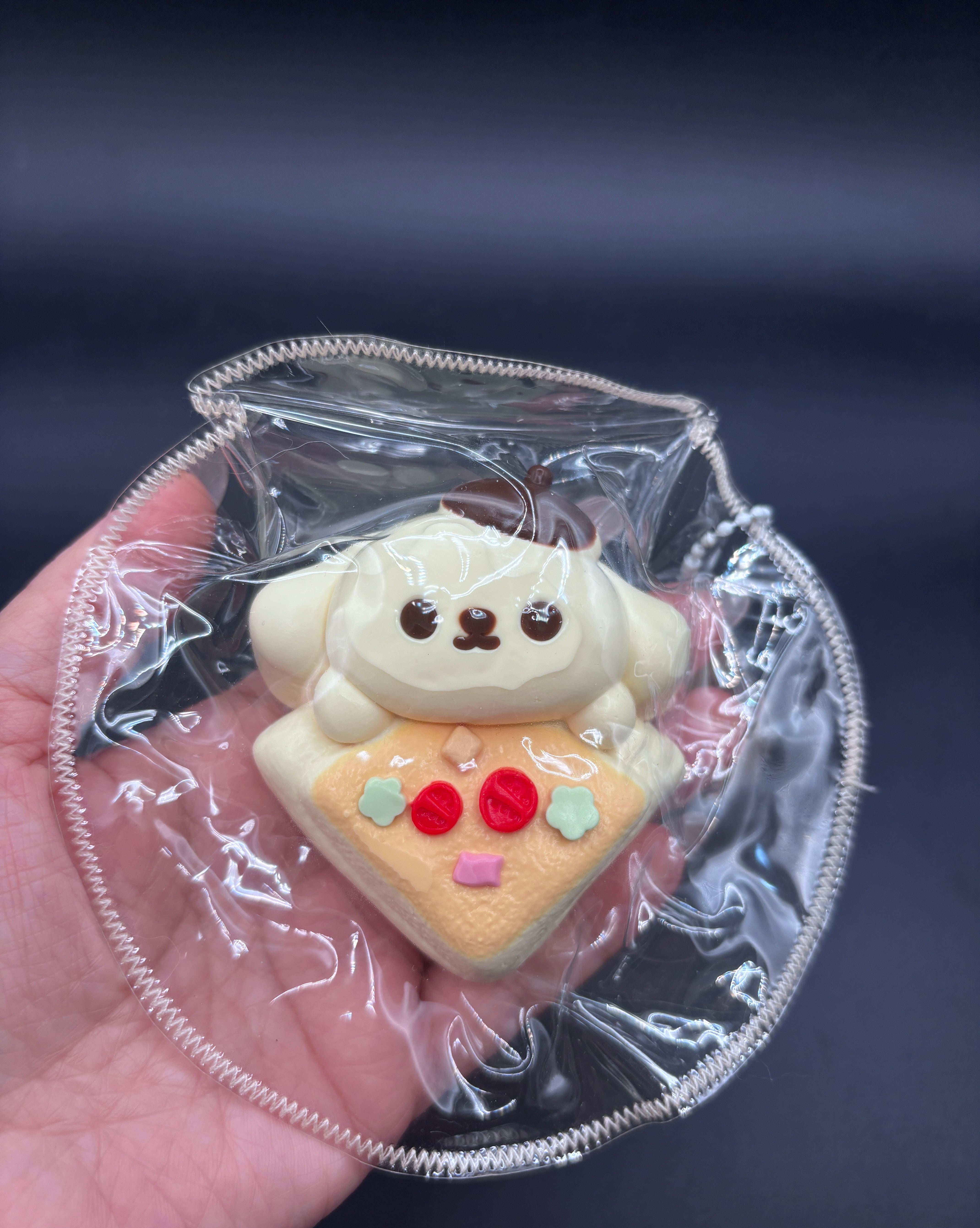 Pompompurin side of plizza small detailed cute taba squishy