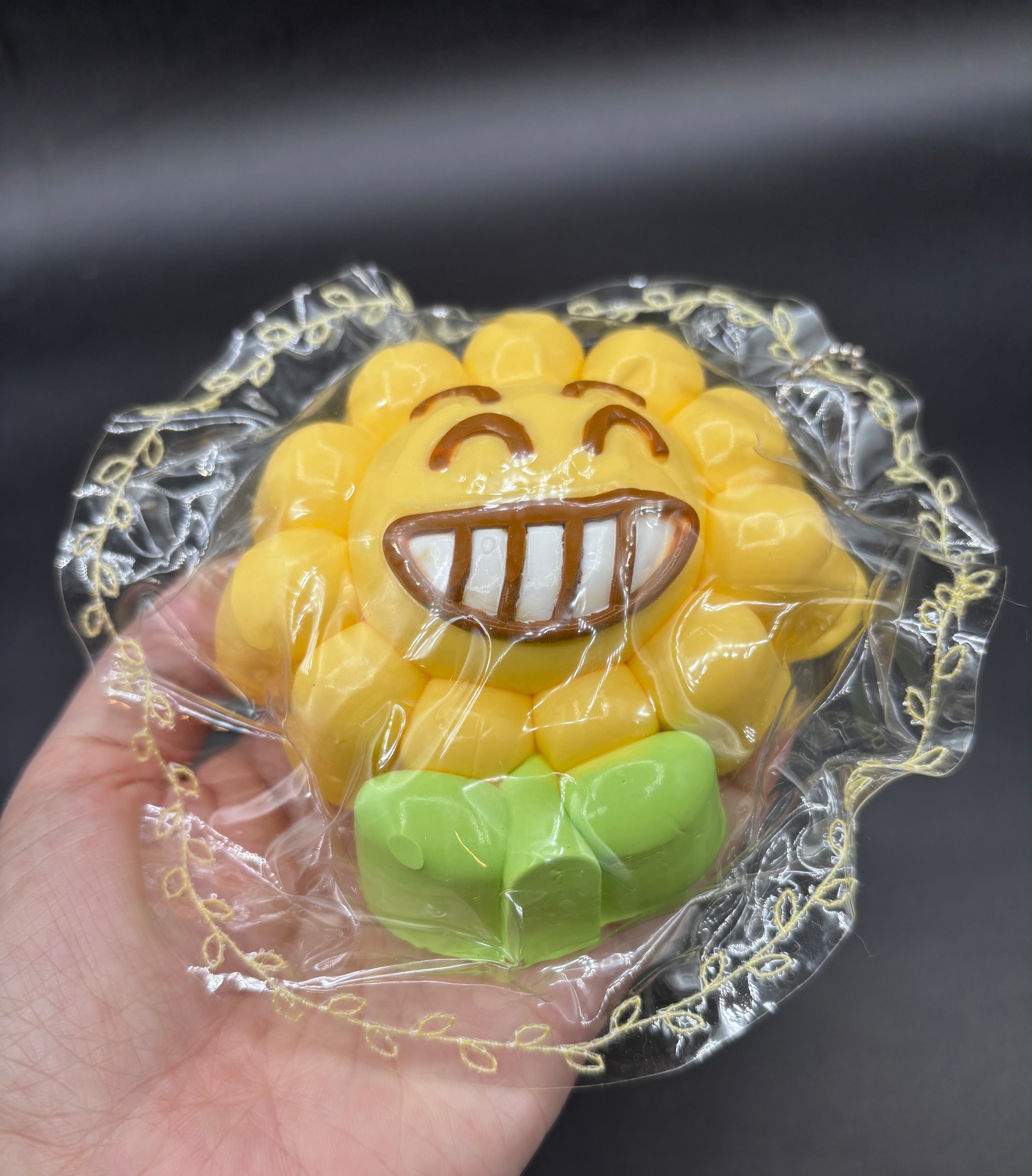 large Grinning Sunflower taba squishy