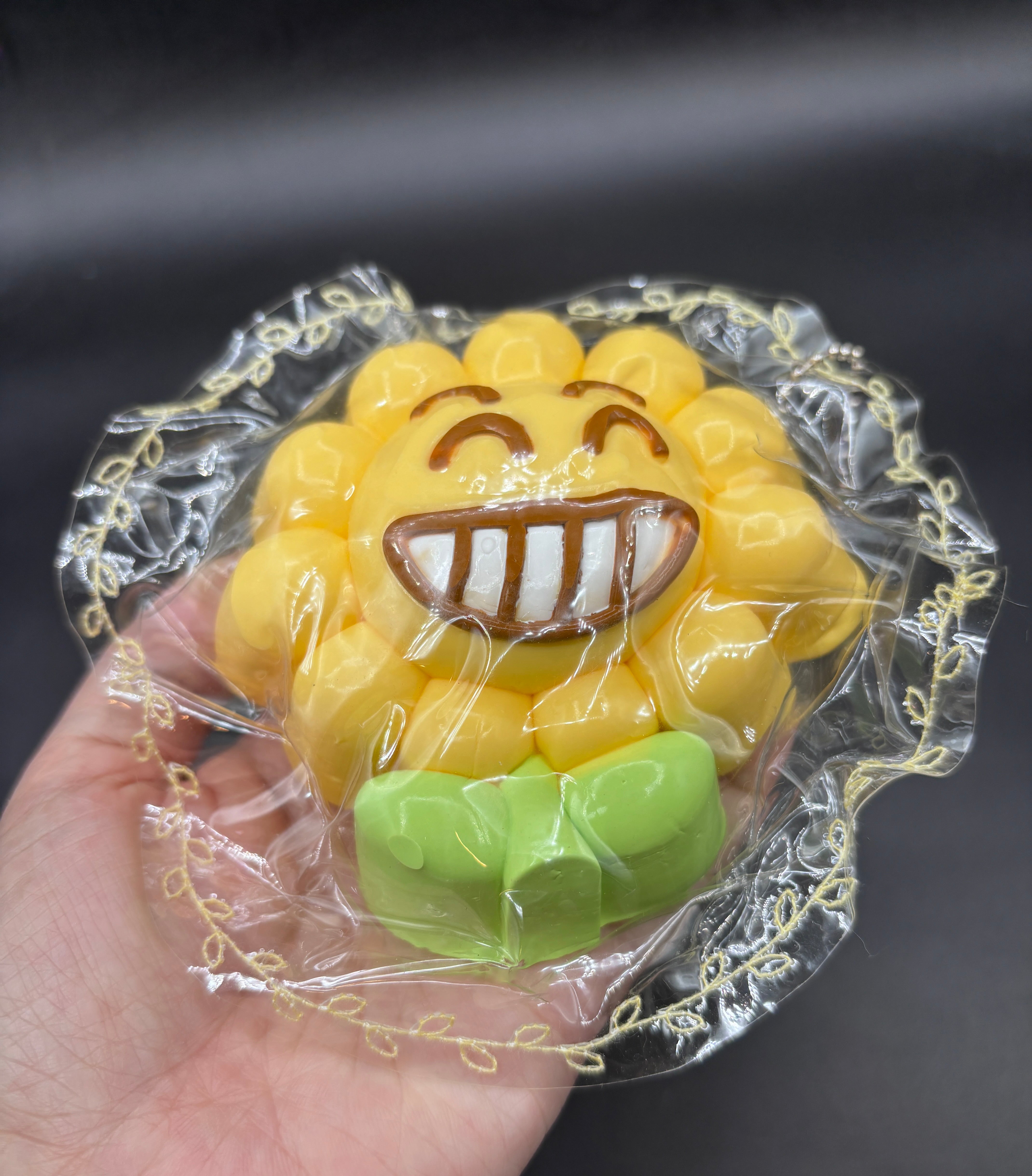 large Grinning Sunflower taba squishy