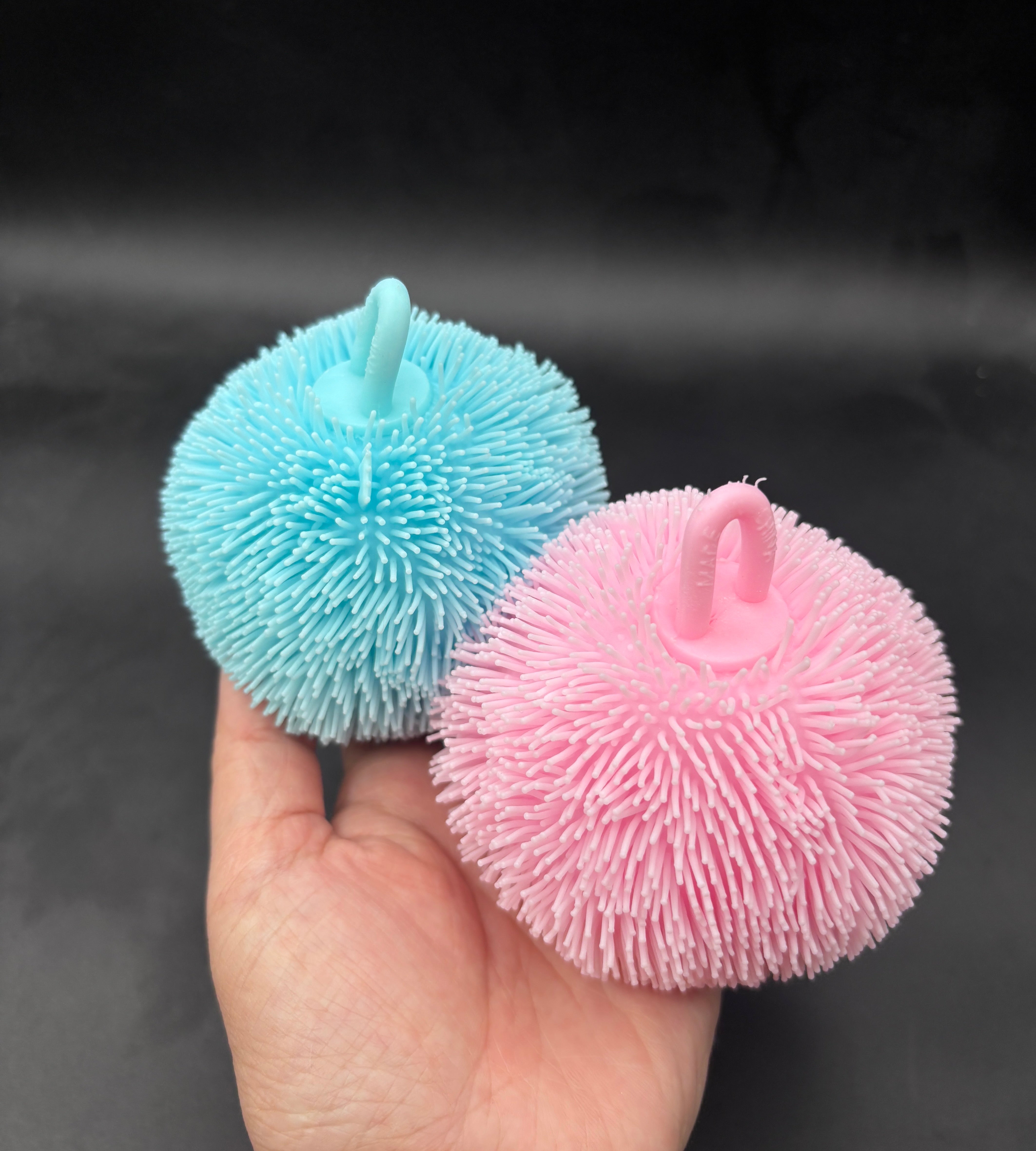 Large slushy moldable fuzzball