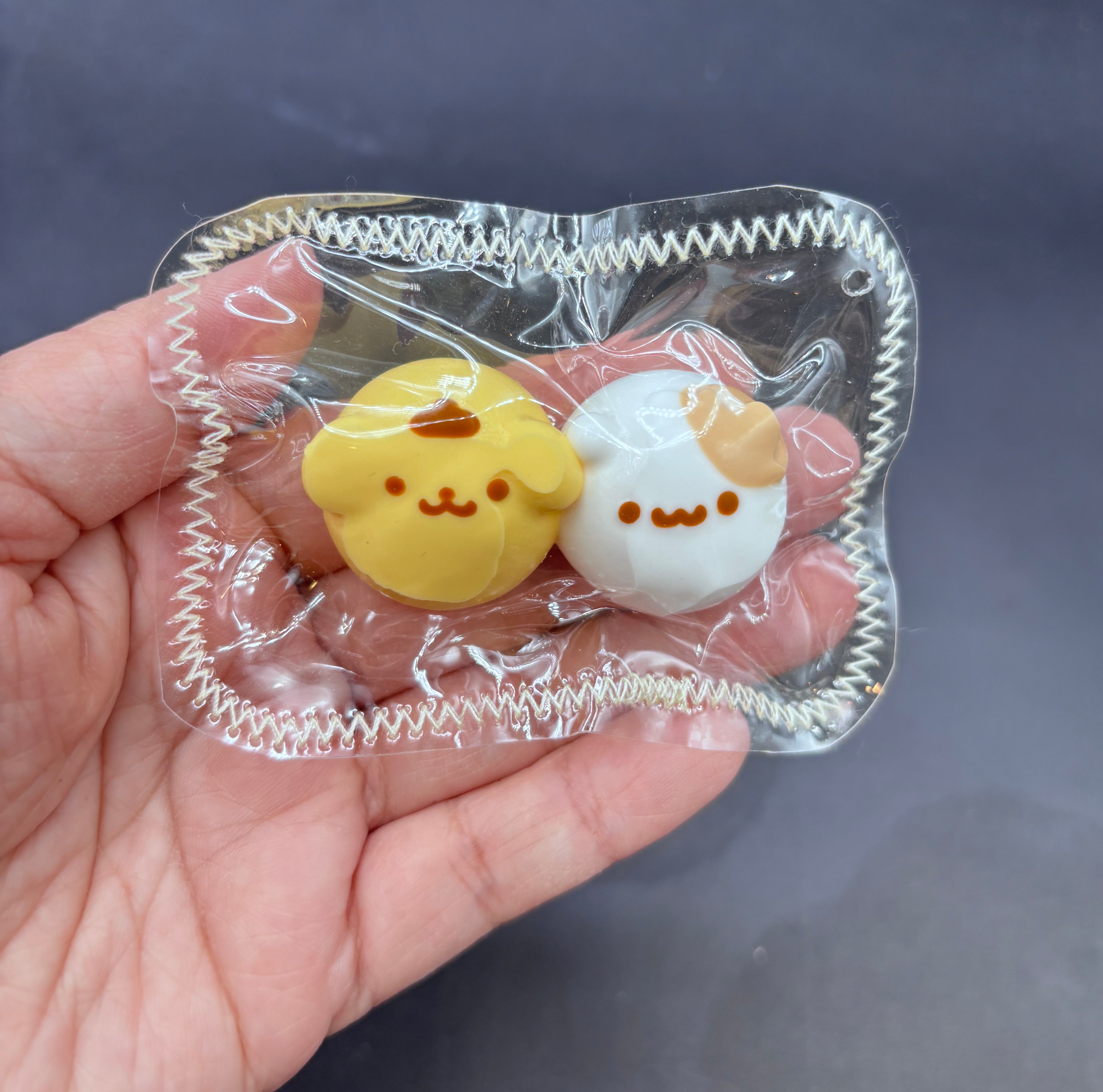 Pudding dog and hamster bun mini keychain taba (choose 1)