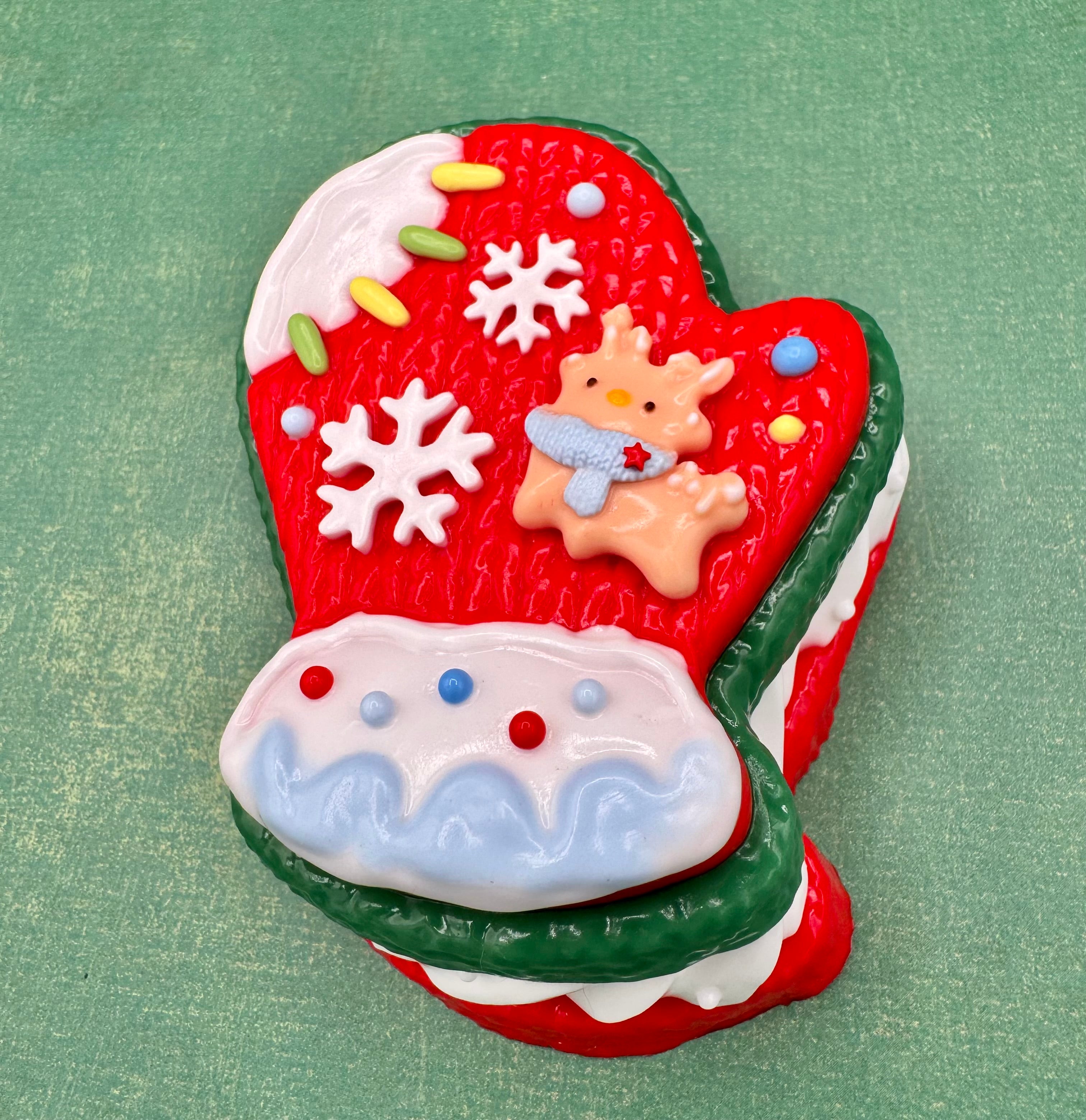 super detailed large Christmas mitten  Taba Squishy