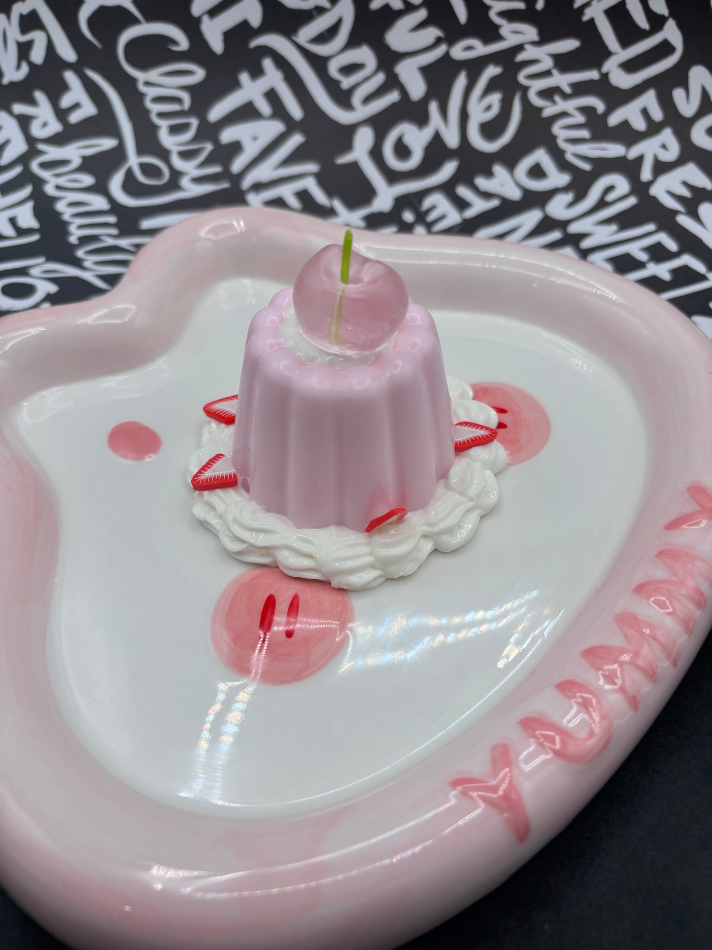 Detailed peach-cherry pudding