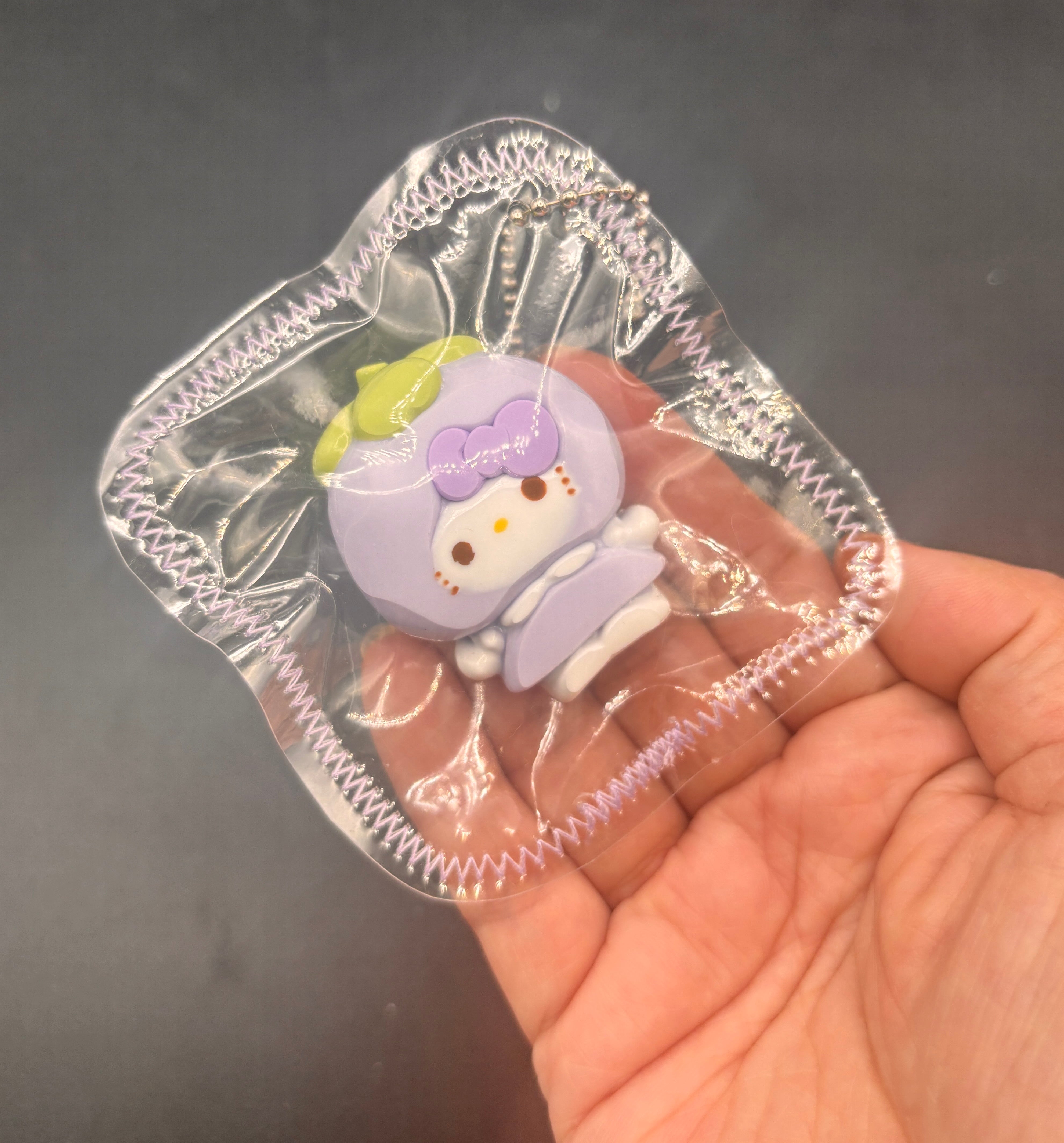 Mini Kitty berry keychain (choose)taba squishy