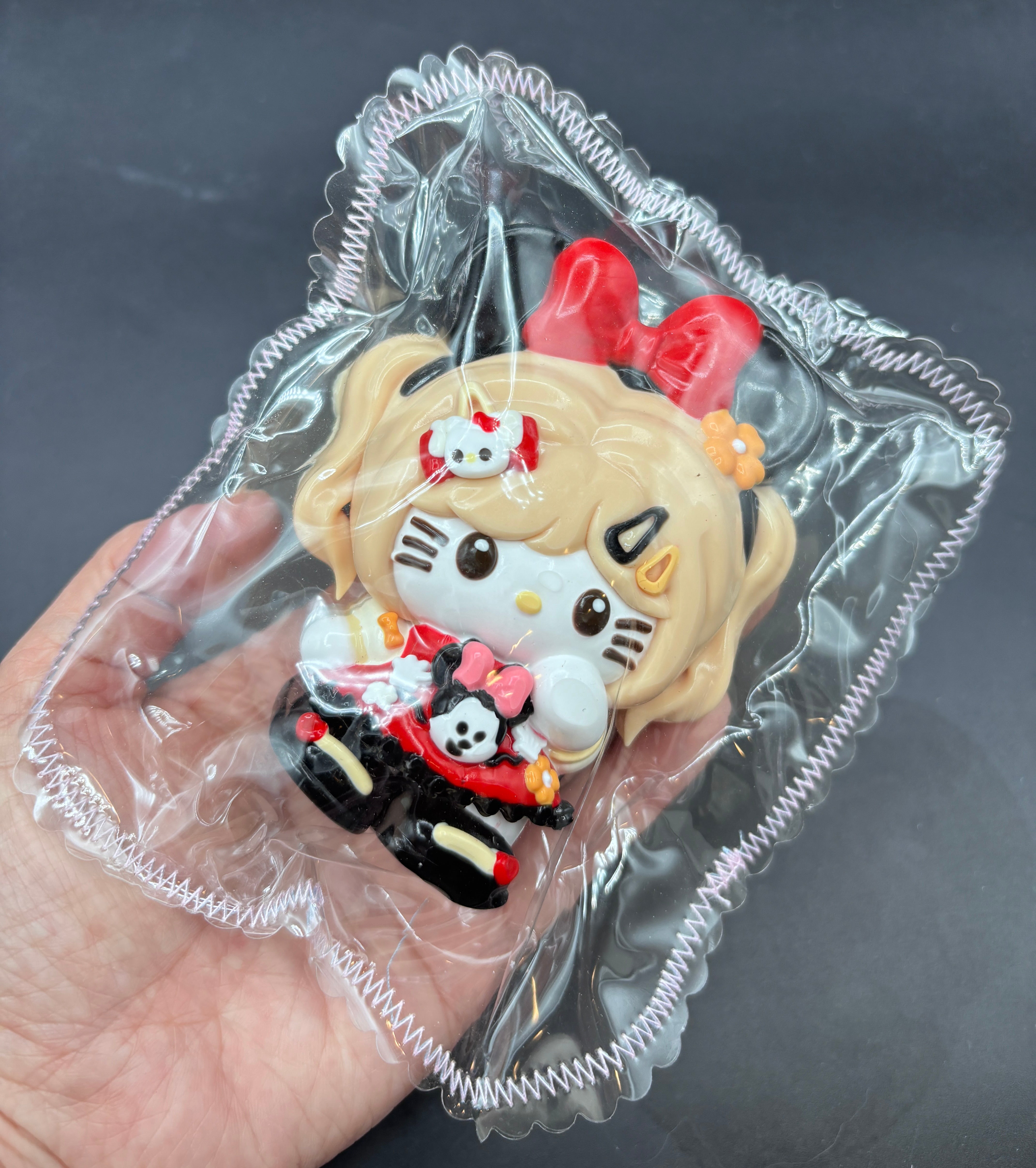 Pop-star kitty in minnyland taba squishy