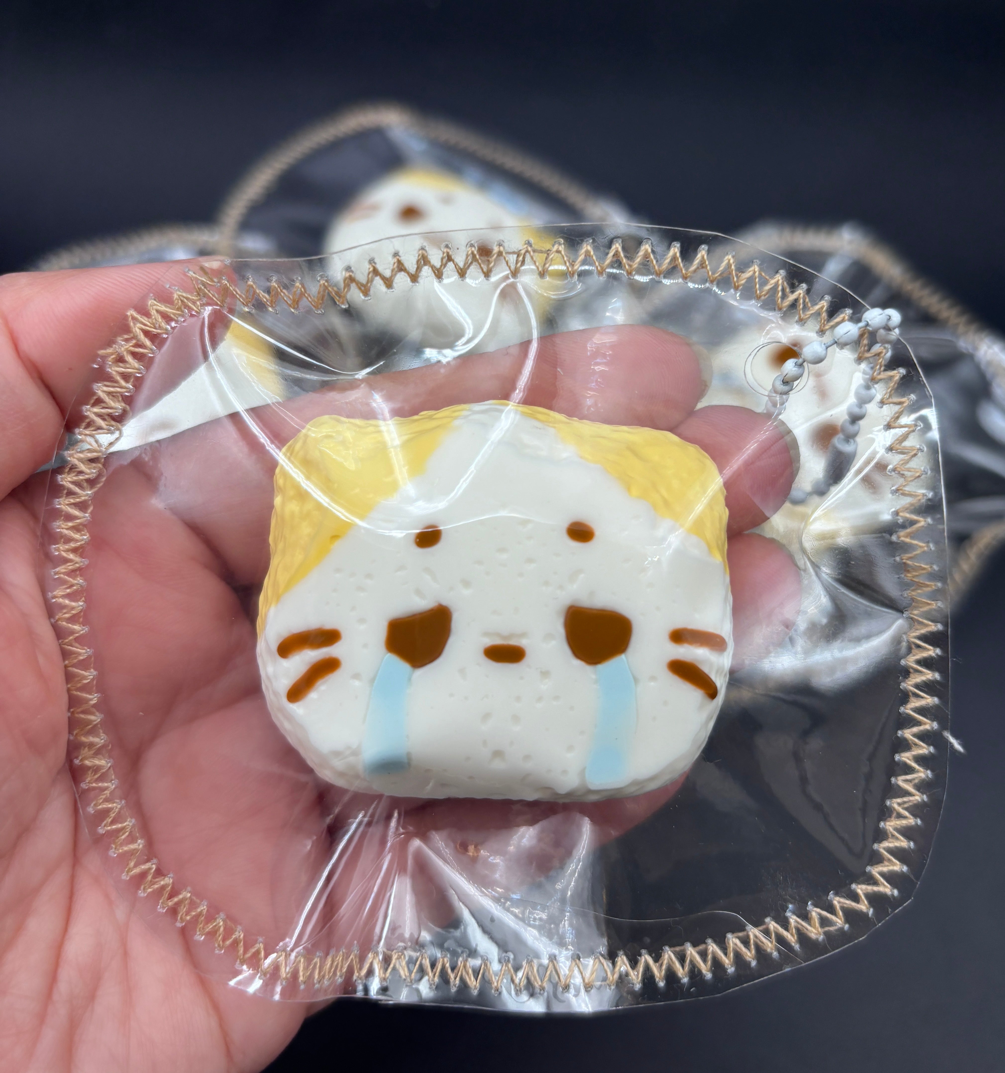 Mini Marshmellow cat keychain taba squishy