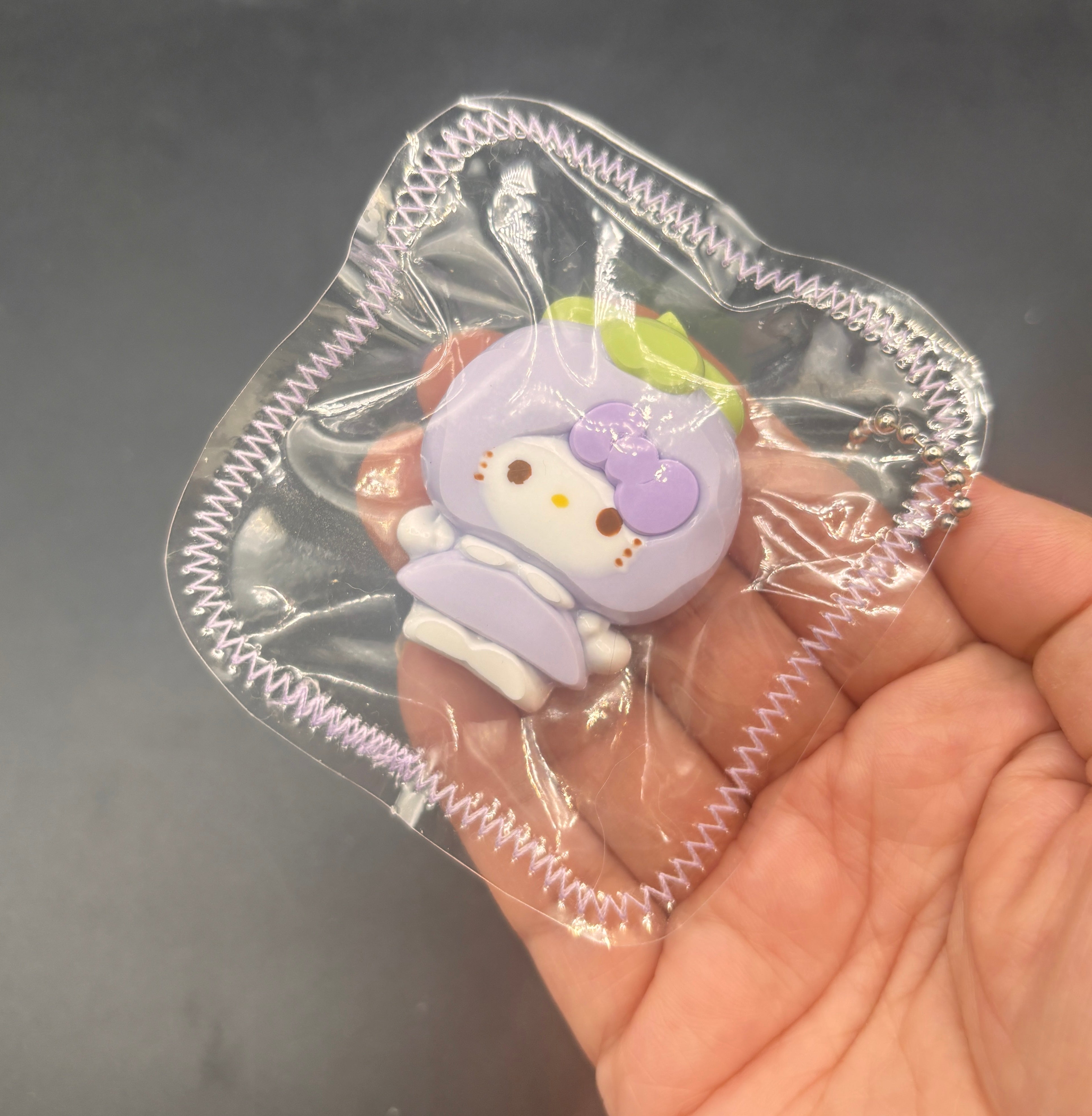 Mini Kitty berry keychain (choose)taba squishy