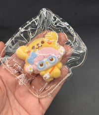 Mini piano pikachu keychain taba