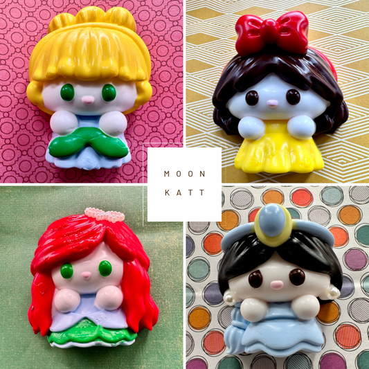 NEW!! Limited large pack of 4 Disney princesses handrawn