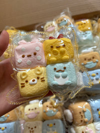 Pack of 4 cute small Sumikko Gurashi family Hawaiian rolls soft (2 designs to choose)