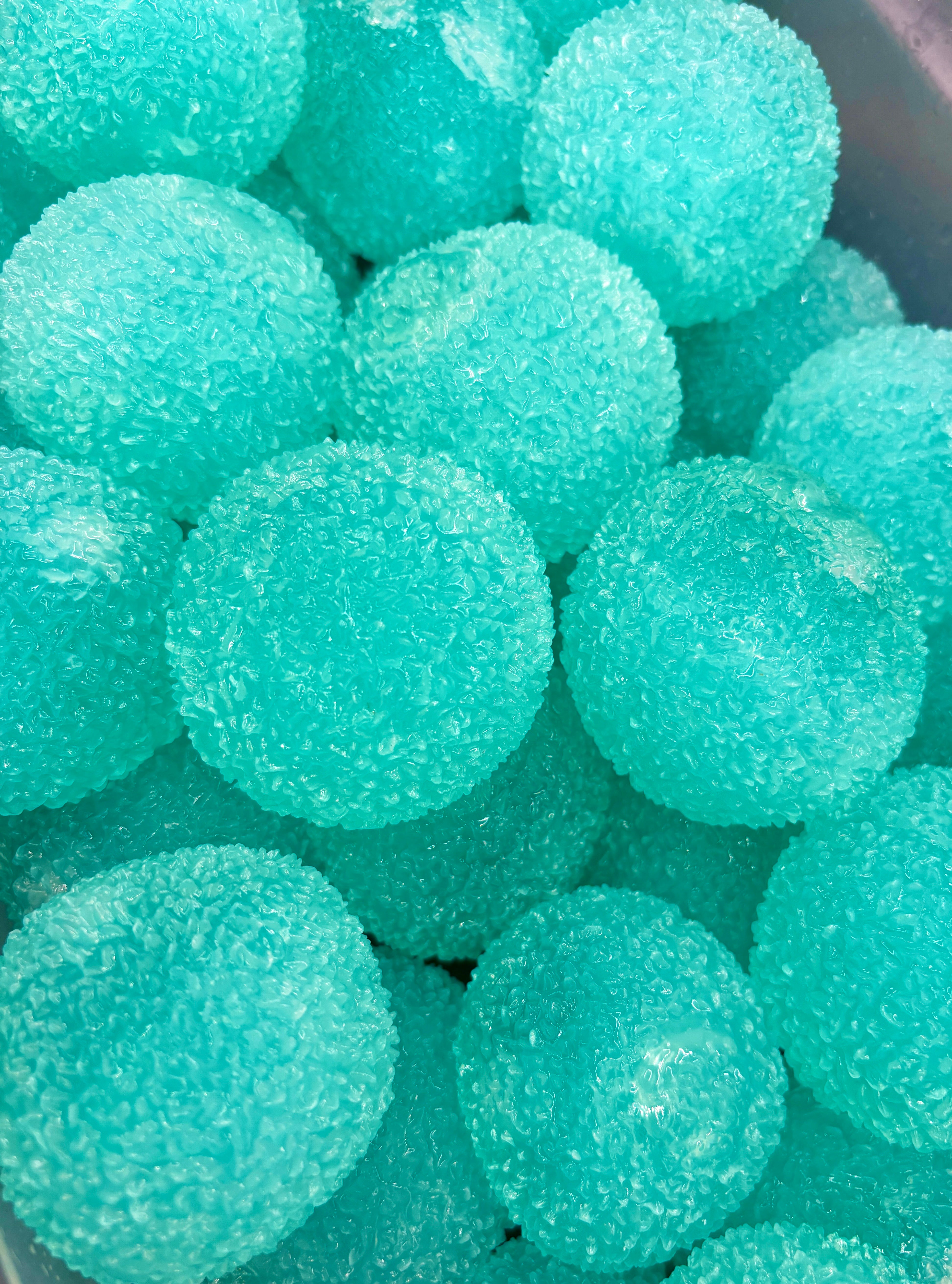 ICE CRACKLE texured crunchy slime blue razz berry ball