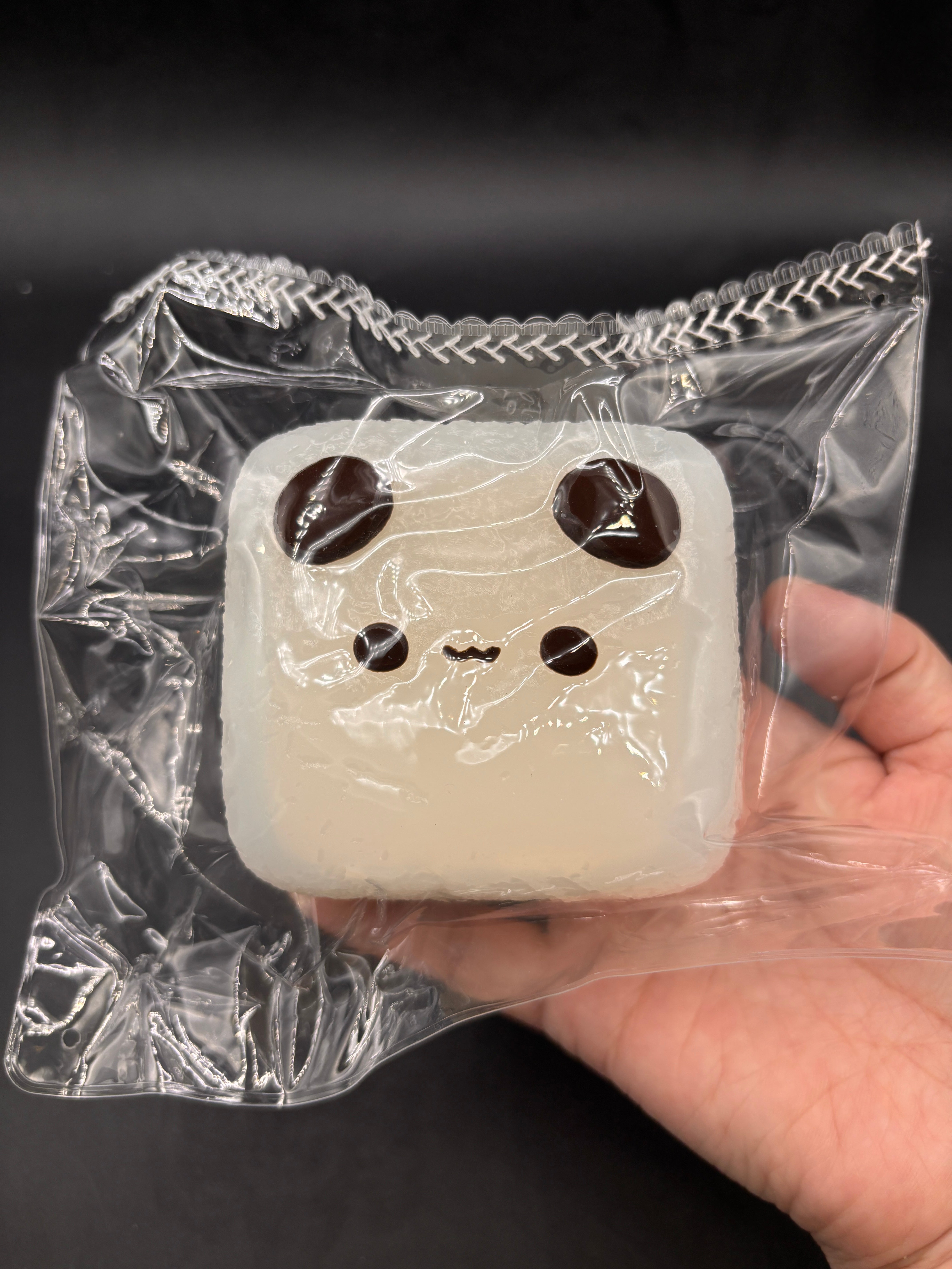 Frozen butter bubu toast (outside layer clearish) taba squishy