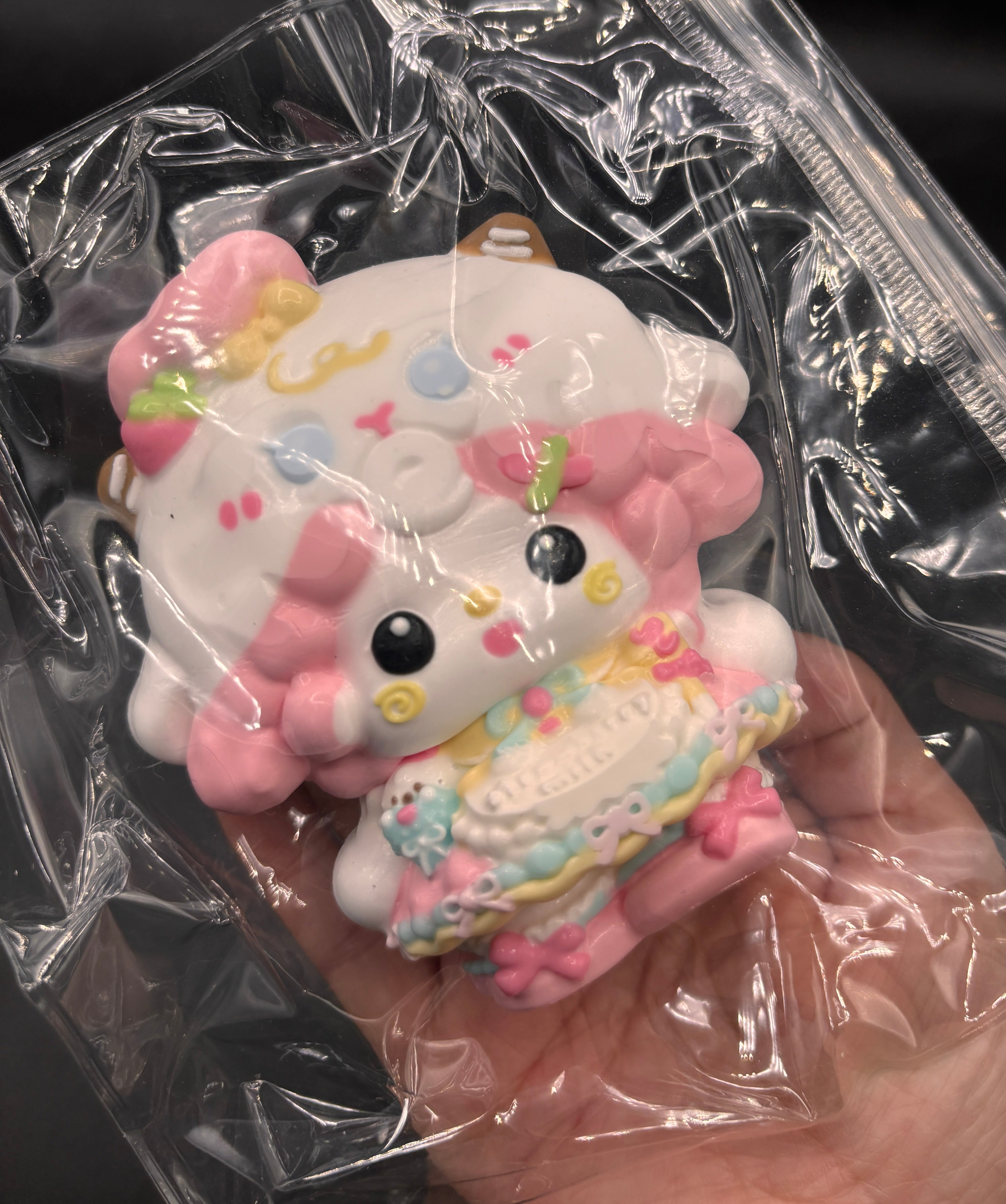 Super cute detailed piano taba squishy