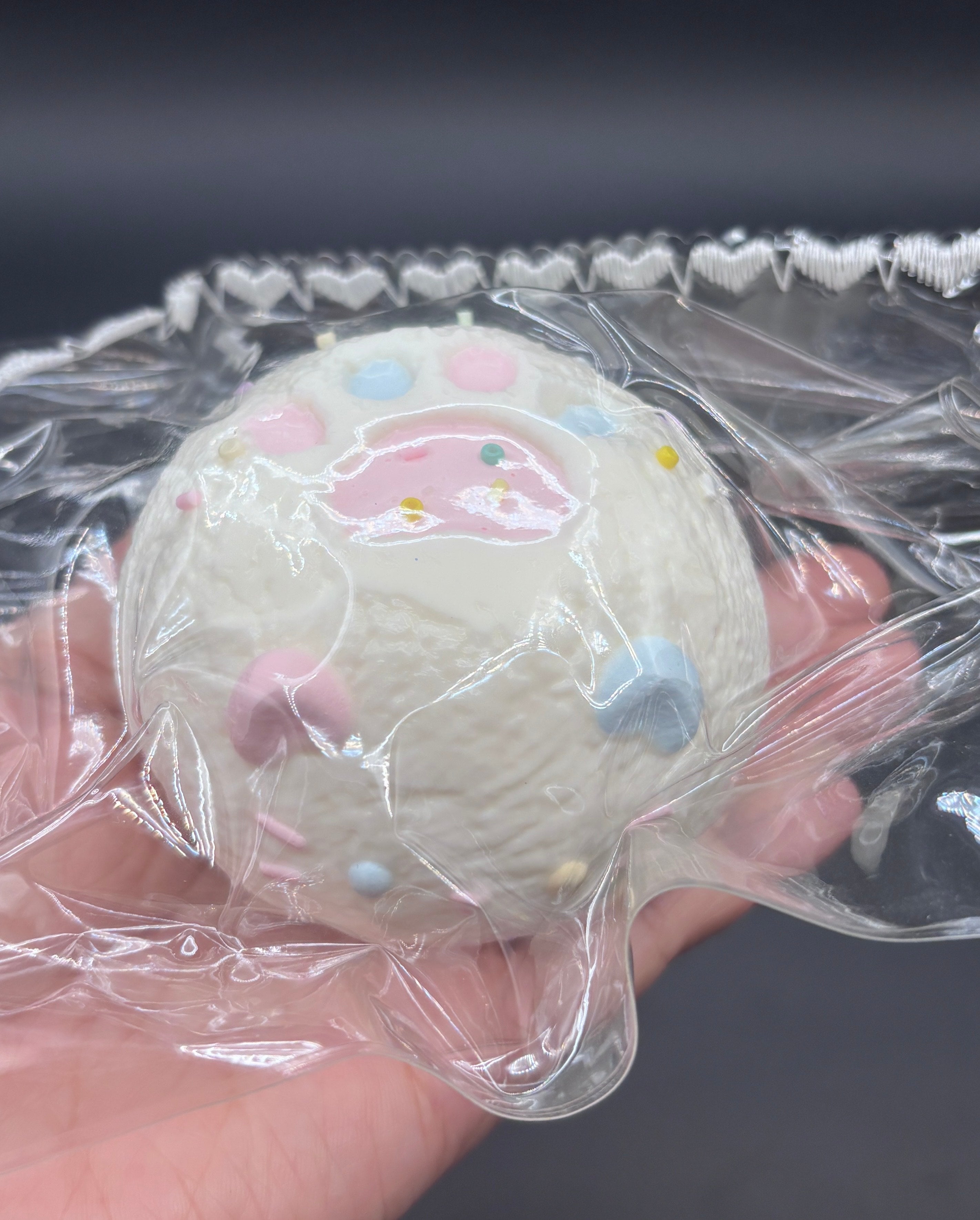Frozen Butter Colorful kitten ball with cat paw scar taba squishy (tiny defective)