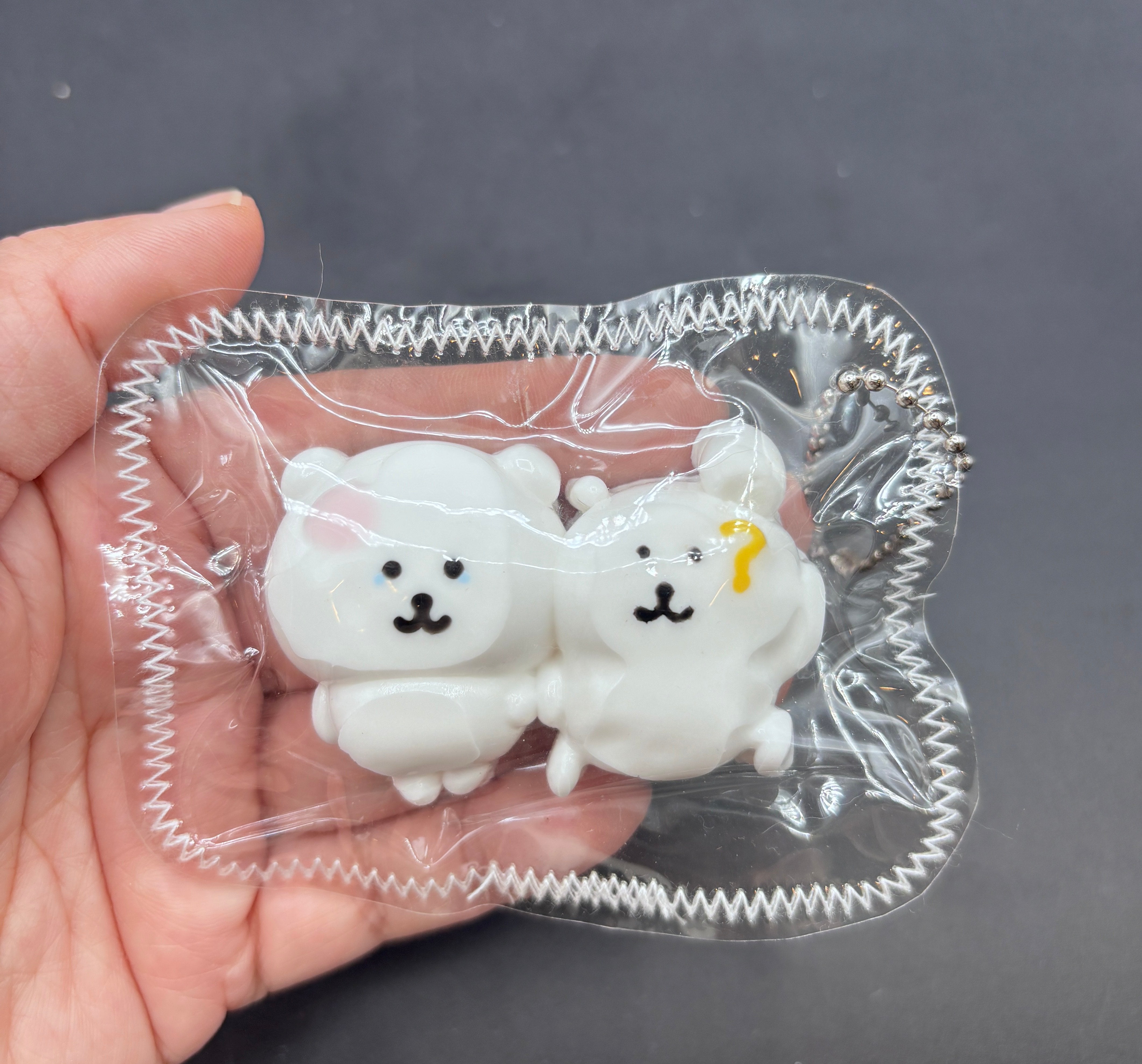 mini twin bear keychain taba squishy (random)