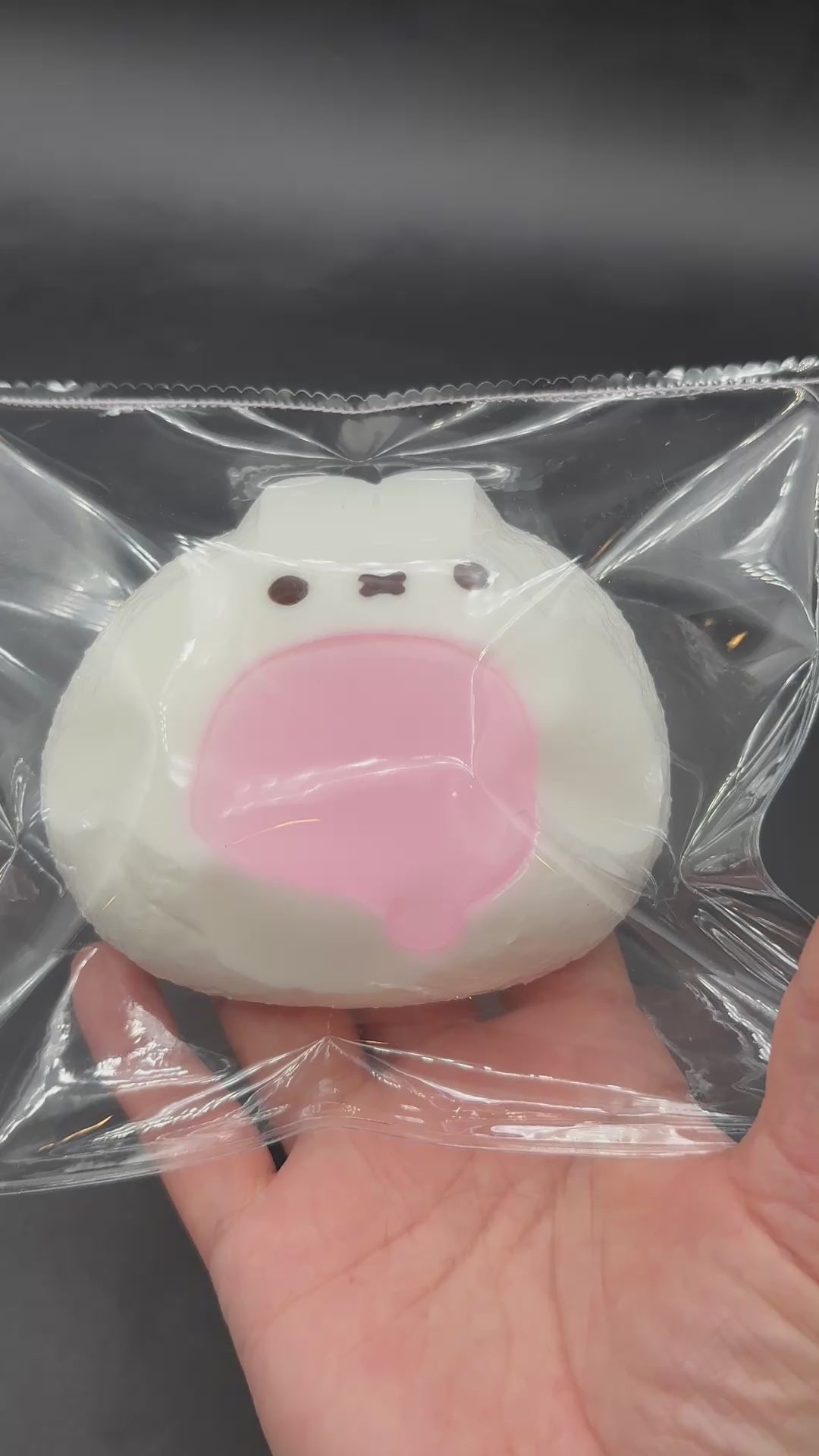 Super soft water x cream textured bunny bun taba